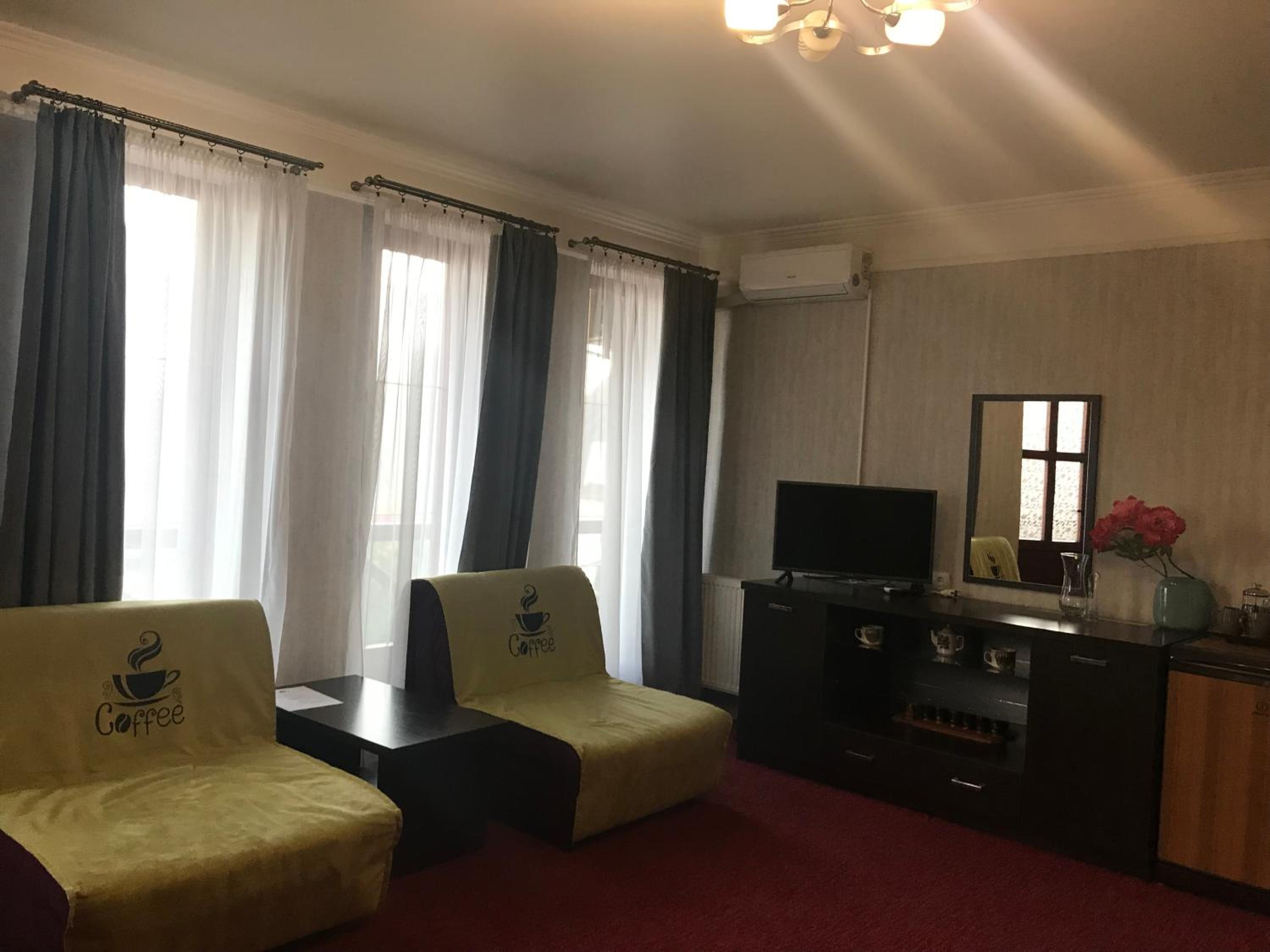 Suite with Balcony photo 2