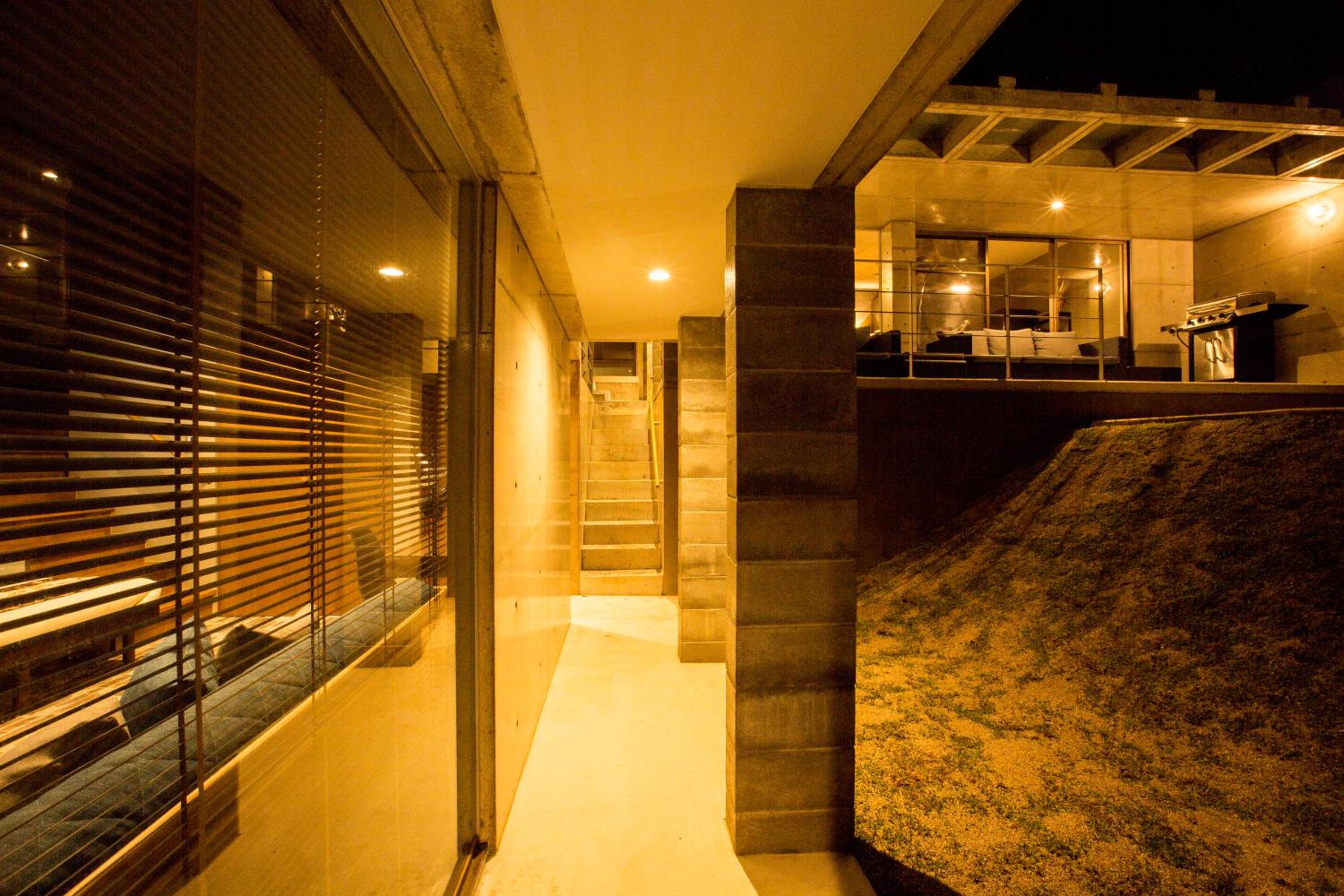 Two-Bedroom Villa - Photo 35