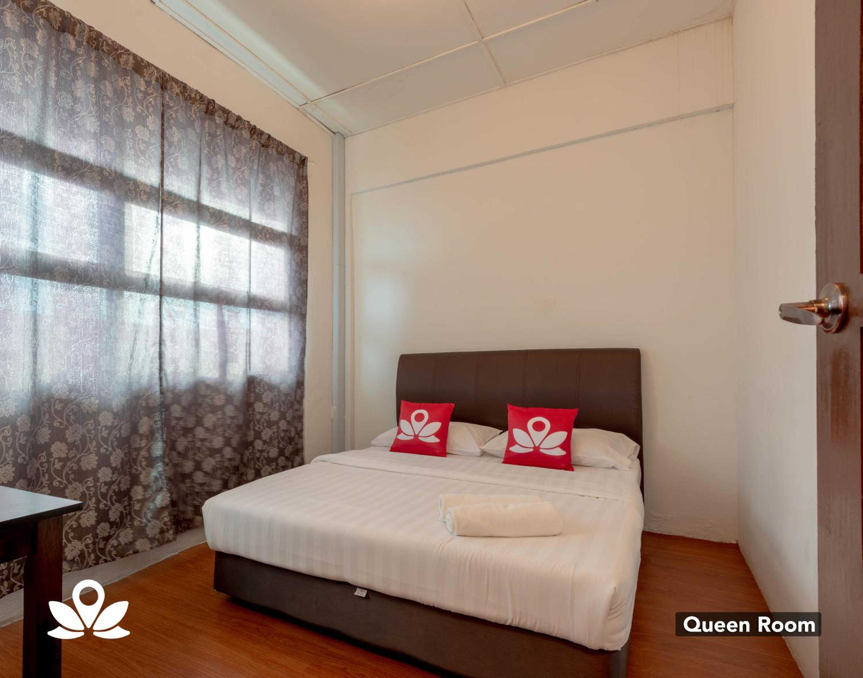 Queen Room