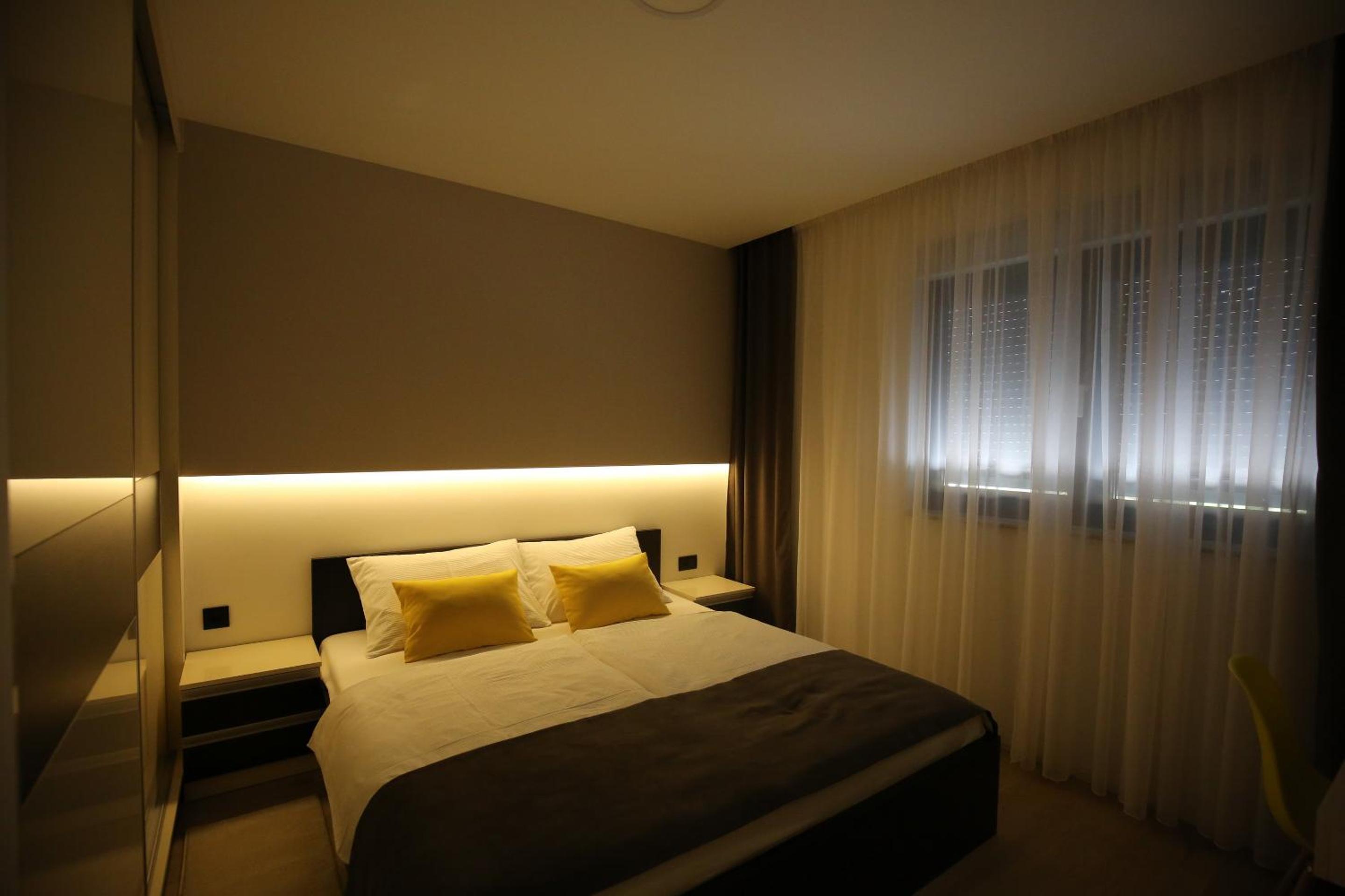 Villa photo 3