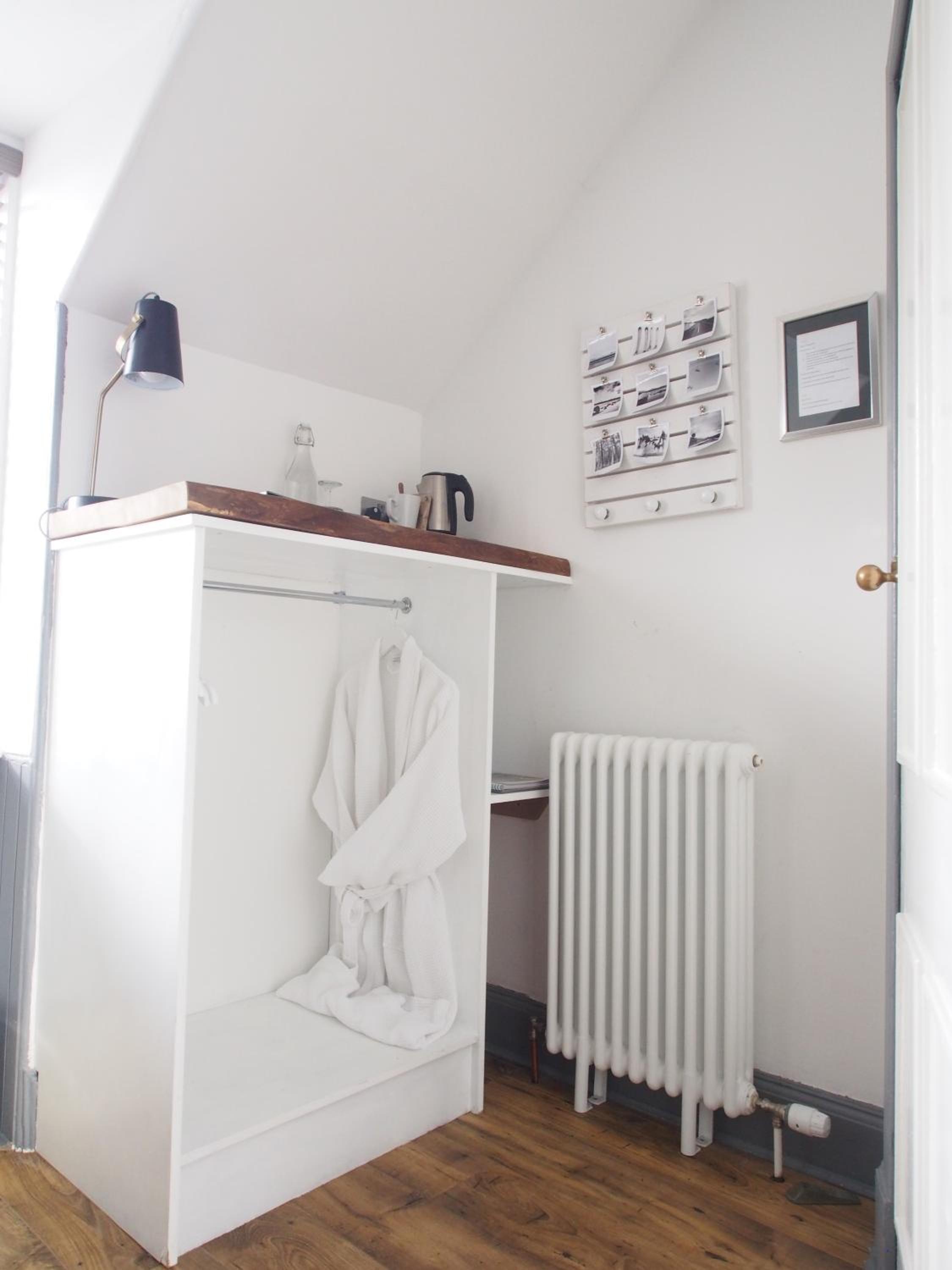 Single Room with Shower photo 3