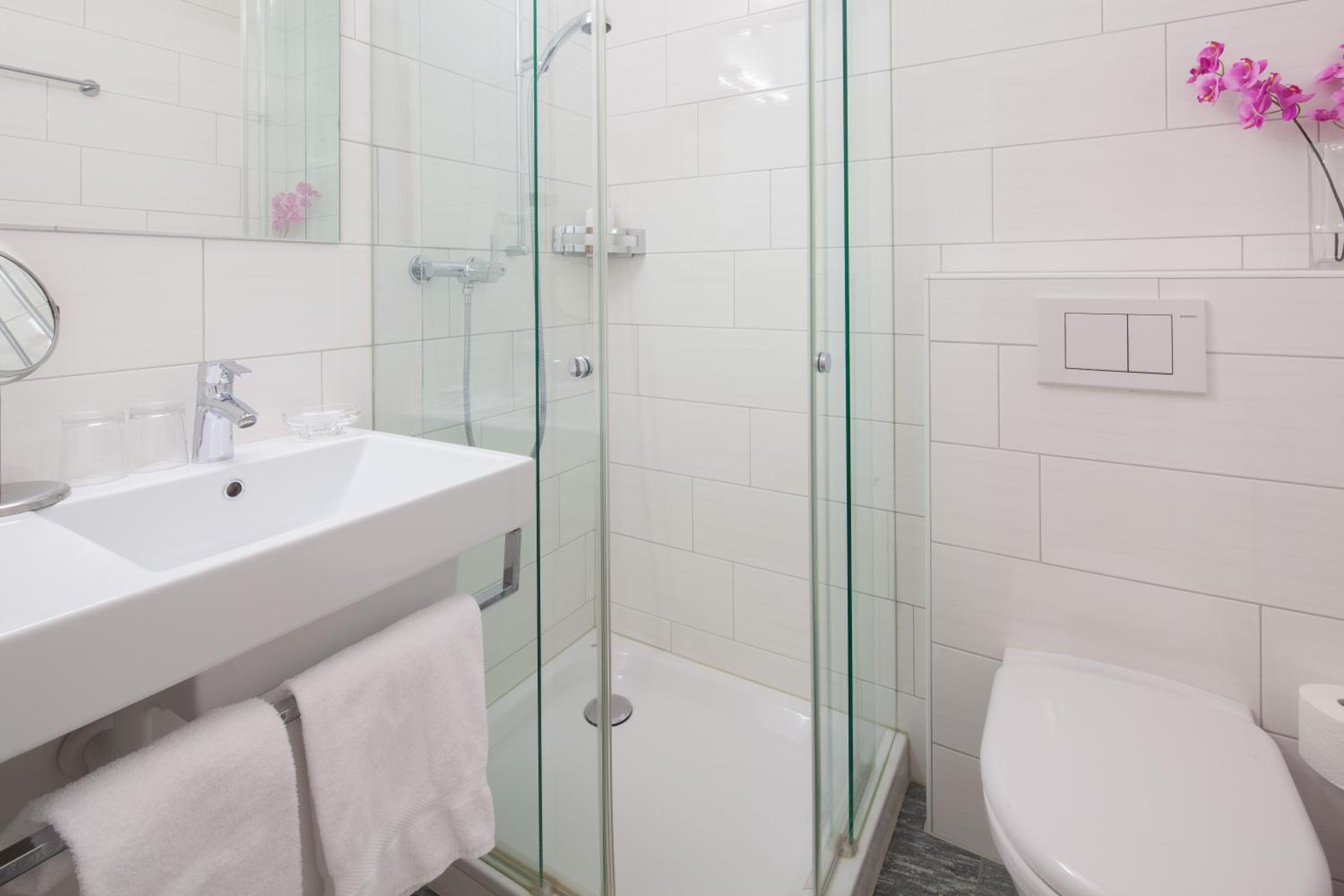 Small Double Room photo 2