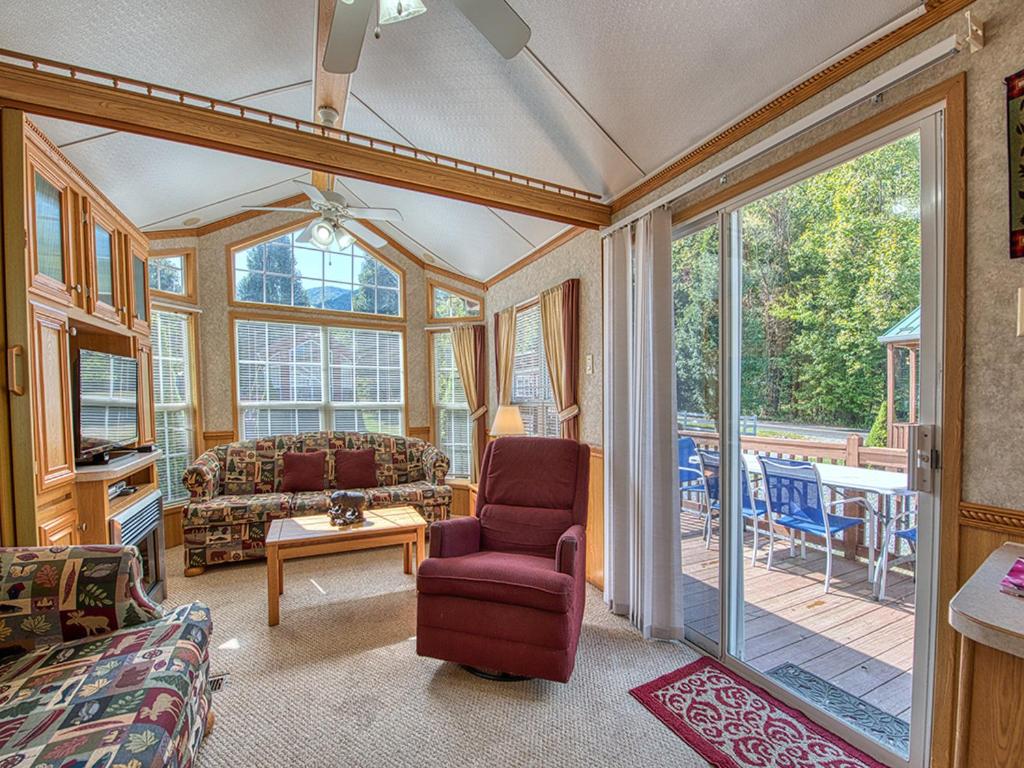 One-Bedroom Chalet