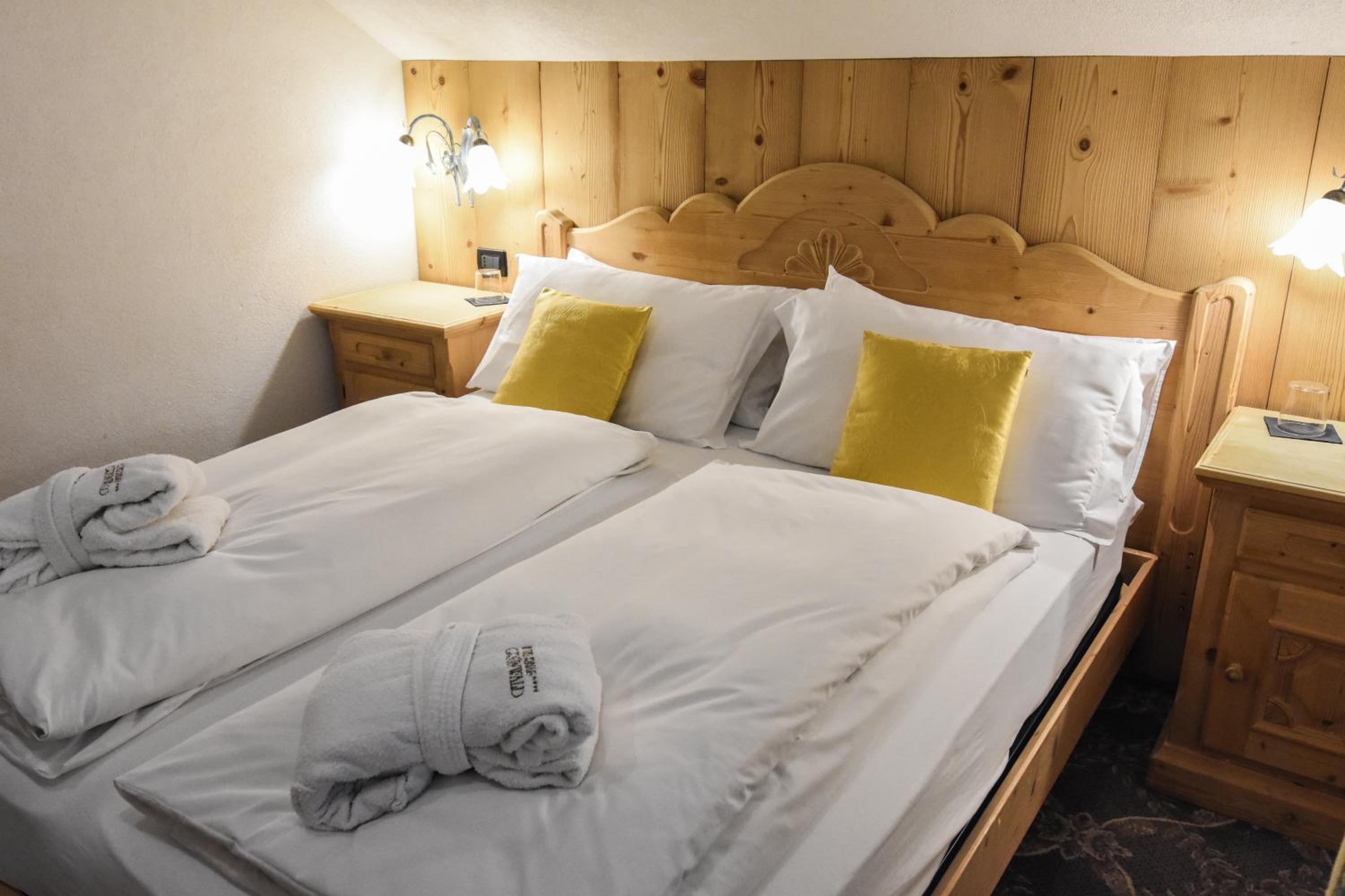 Double or Twin Room photo 3