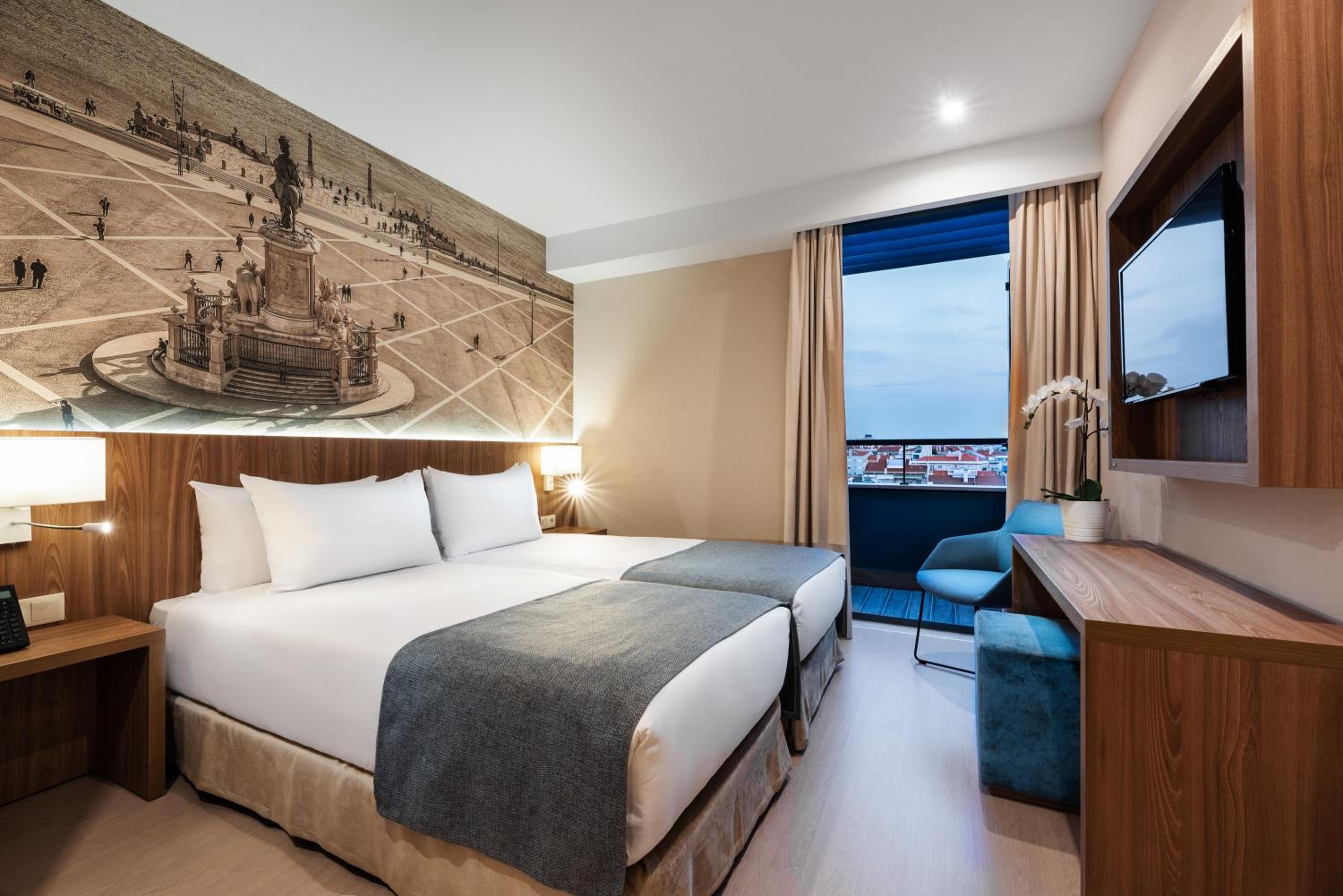 Double or Twin Room - Photo 13