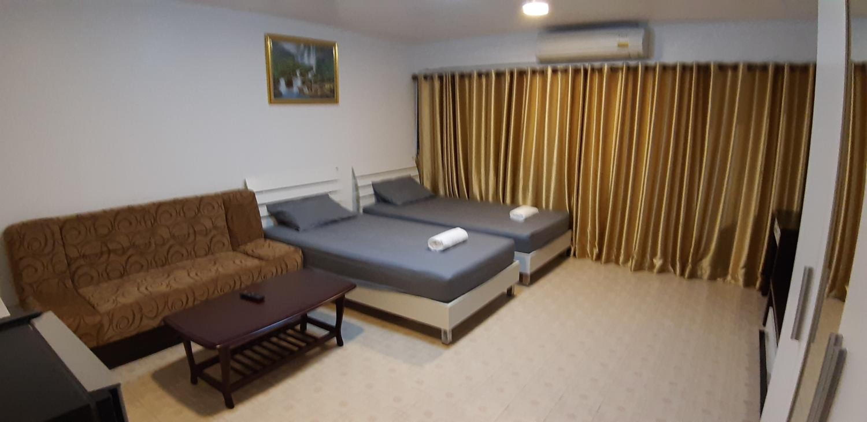 Apartment - Photo 19