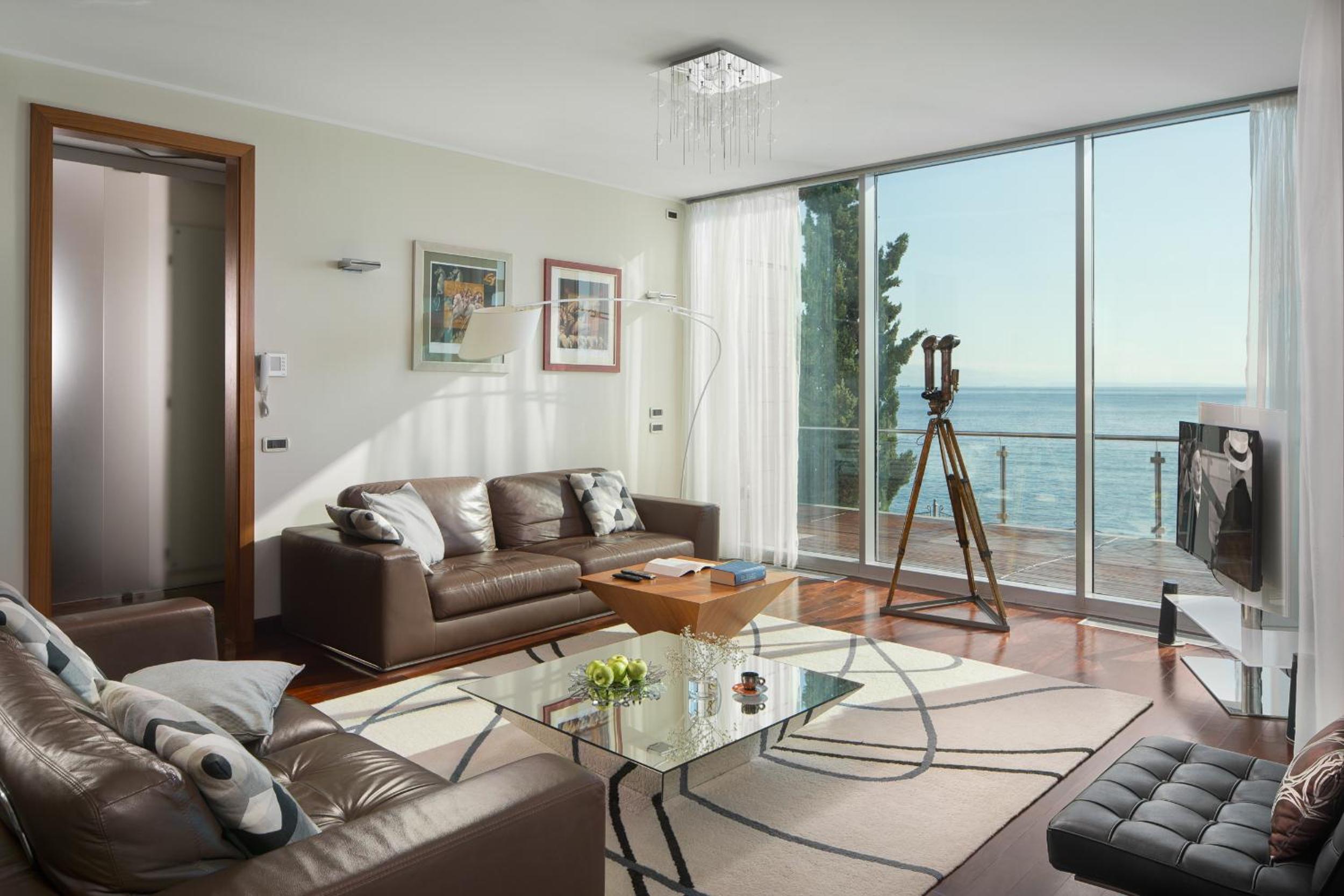 Apartment with Sea View