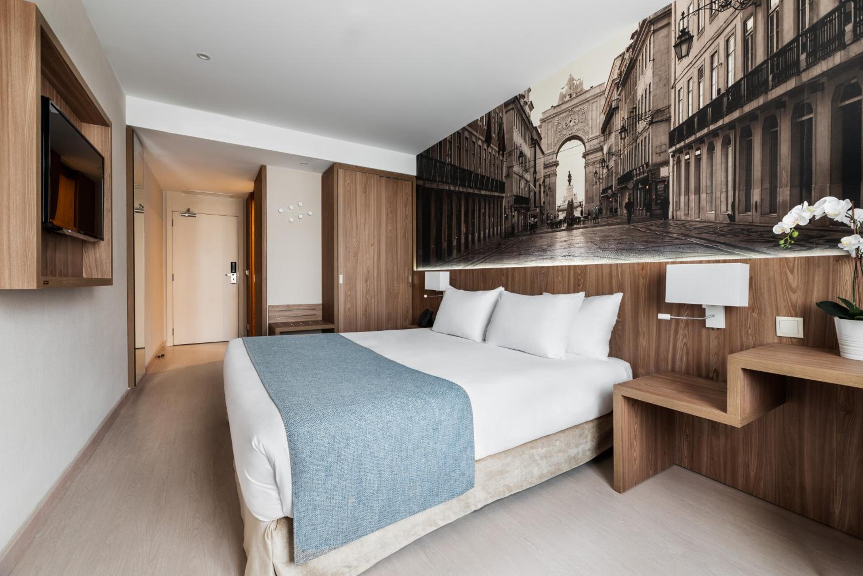 Double or Twin Room - Photo 22