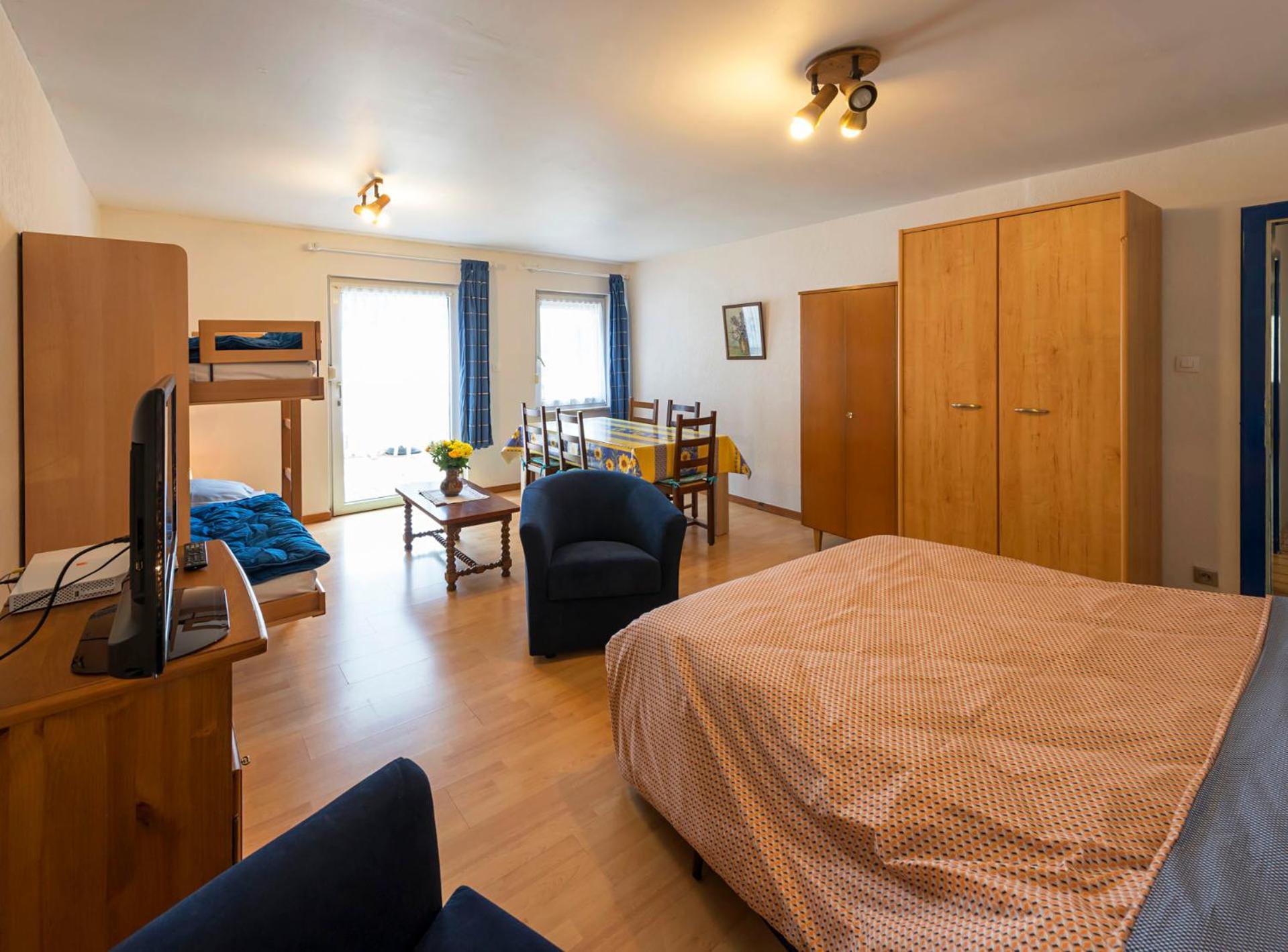 One-Bedroom House