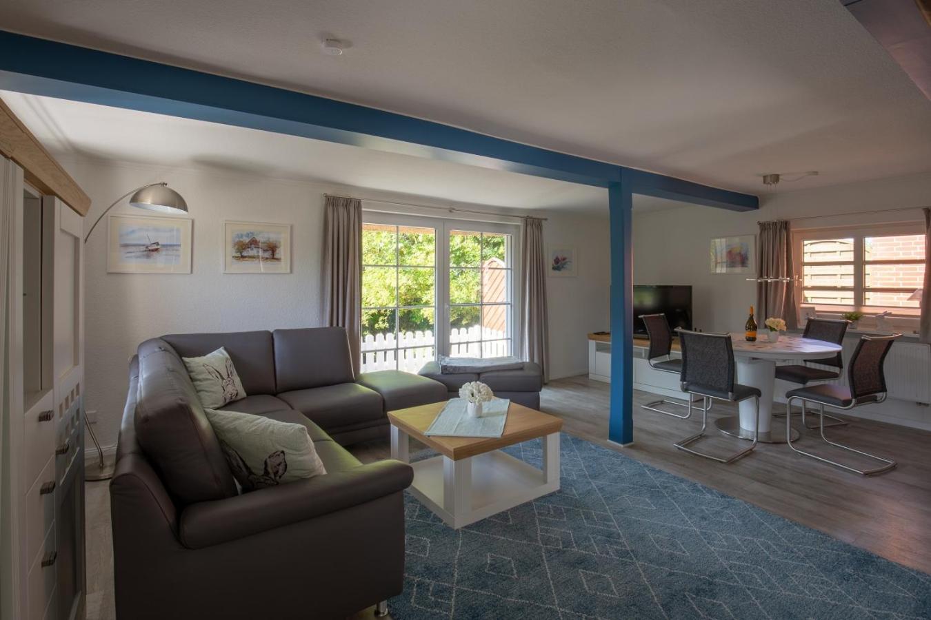 Two-Bedroom House photo 2