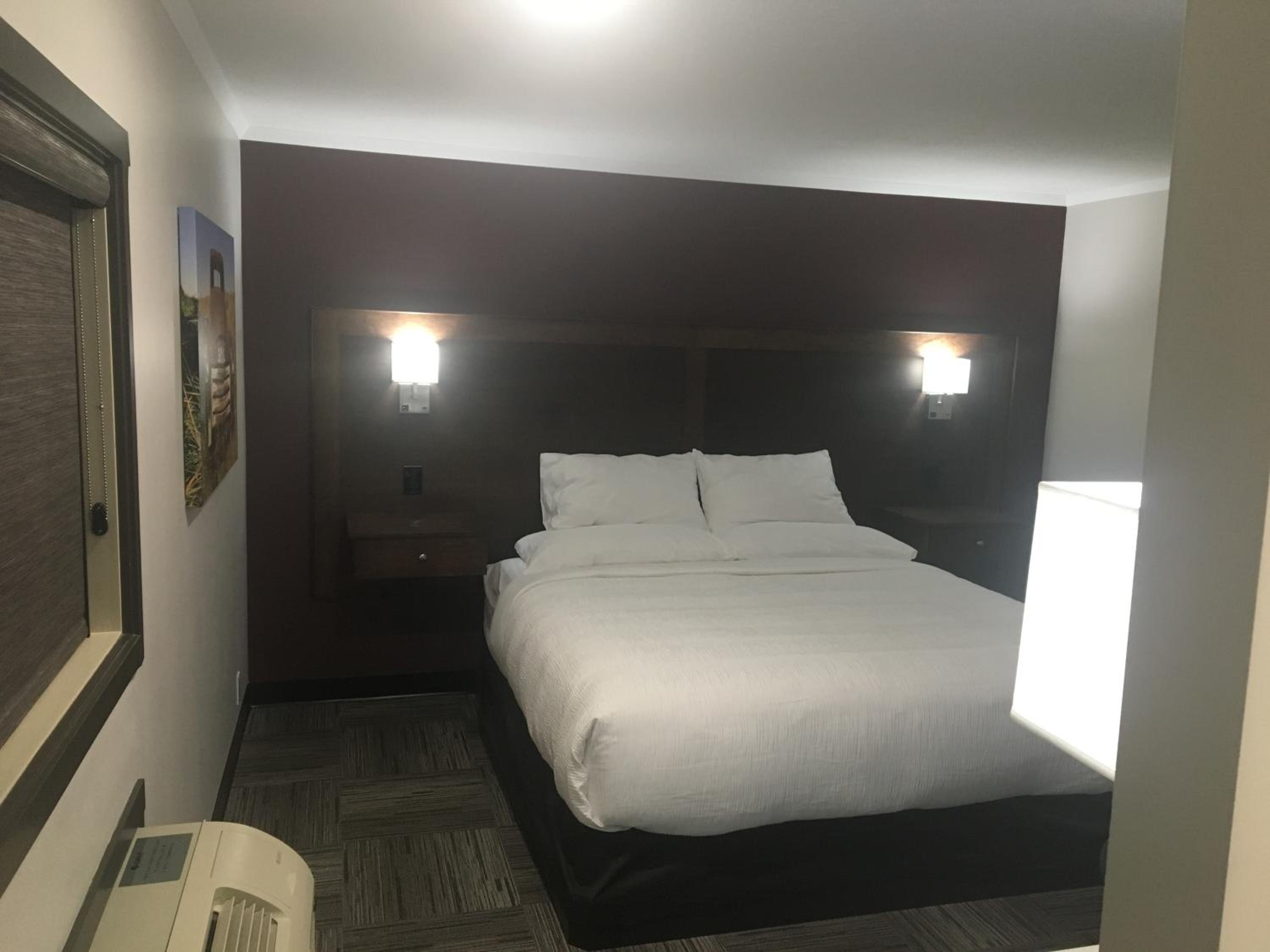 Superior King Room - Photo 1