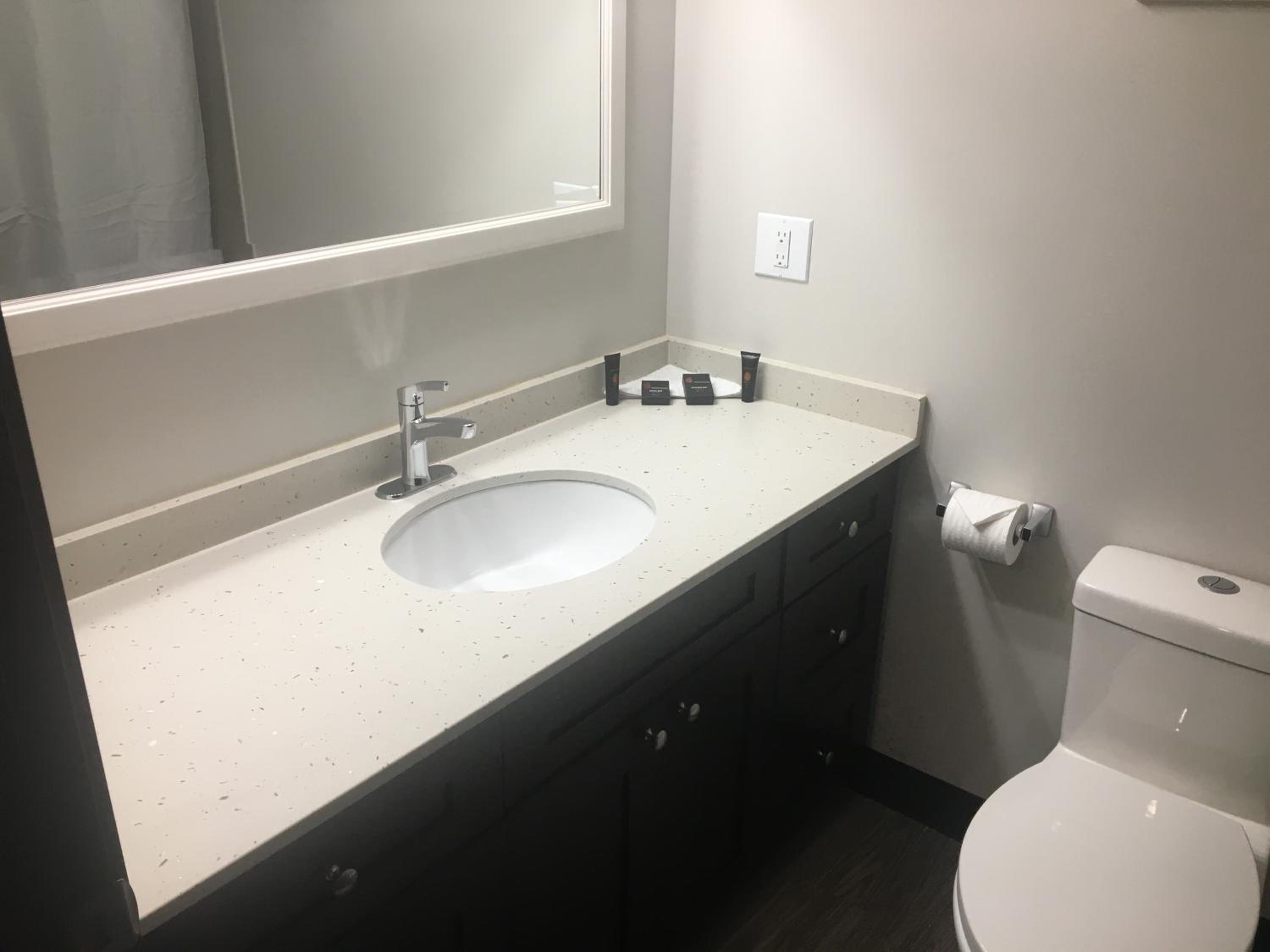 Superior King Room - Photo 3