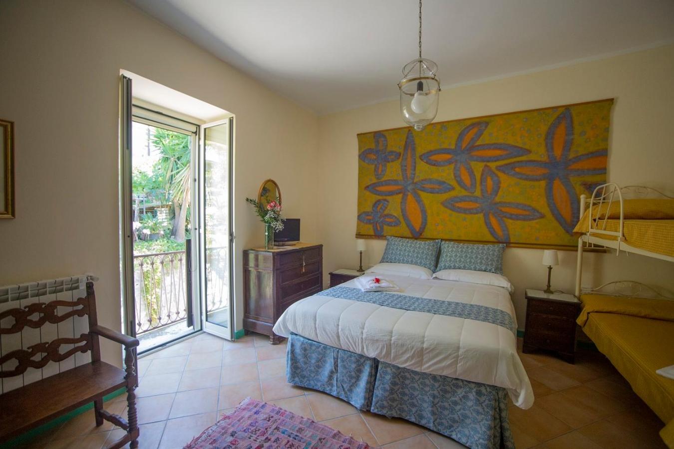 Double Room with Private Bathroom photo 3