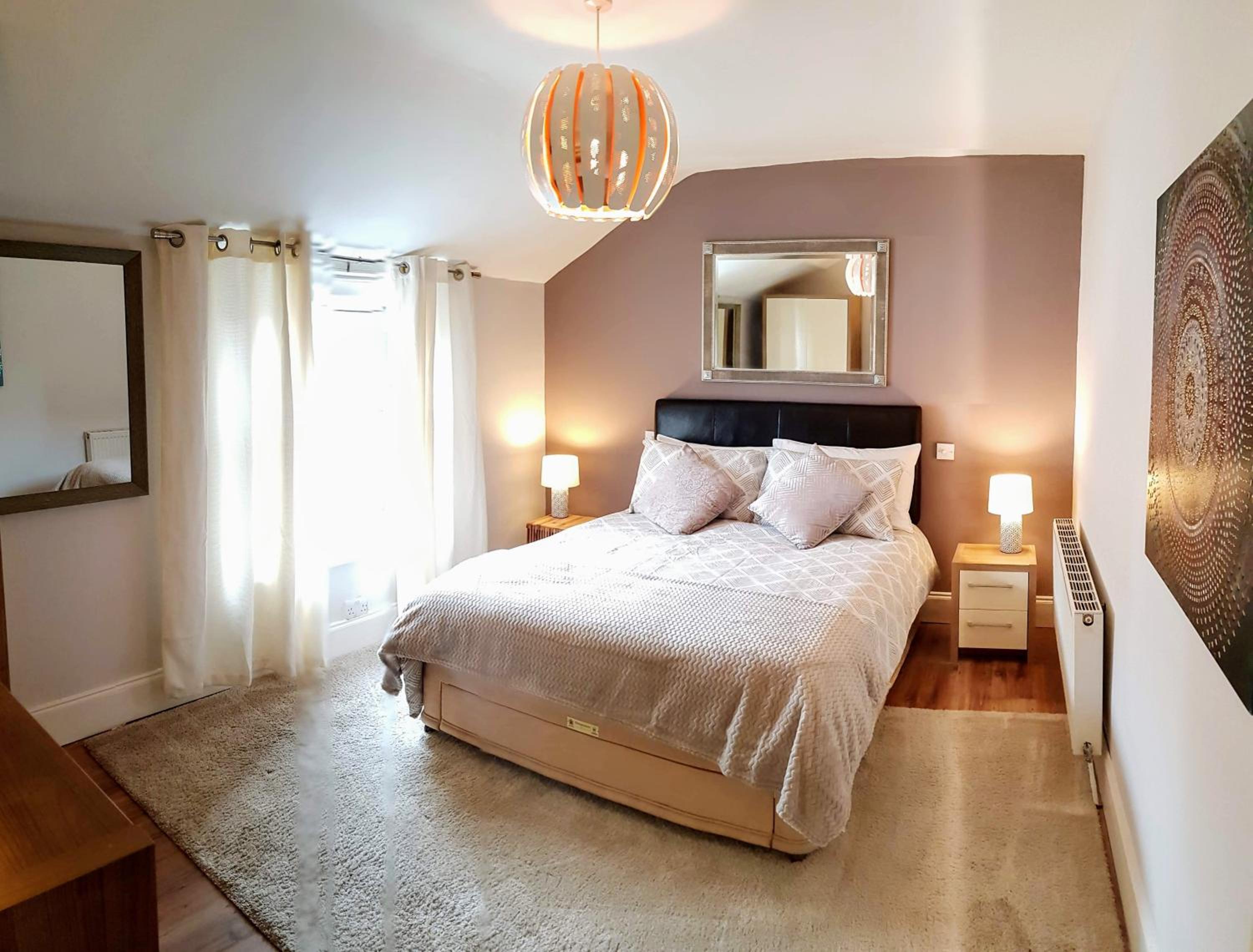 Deluxe King Room - Photo 1