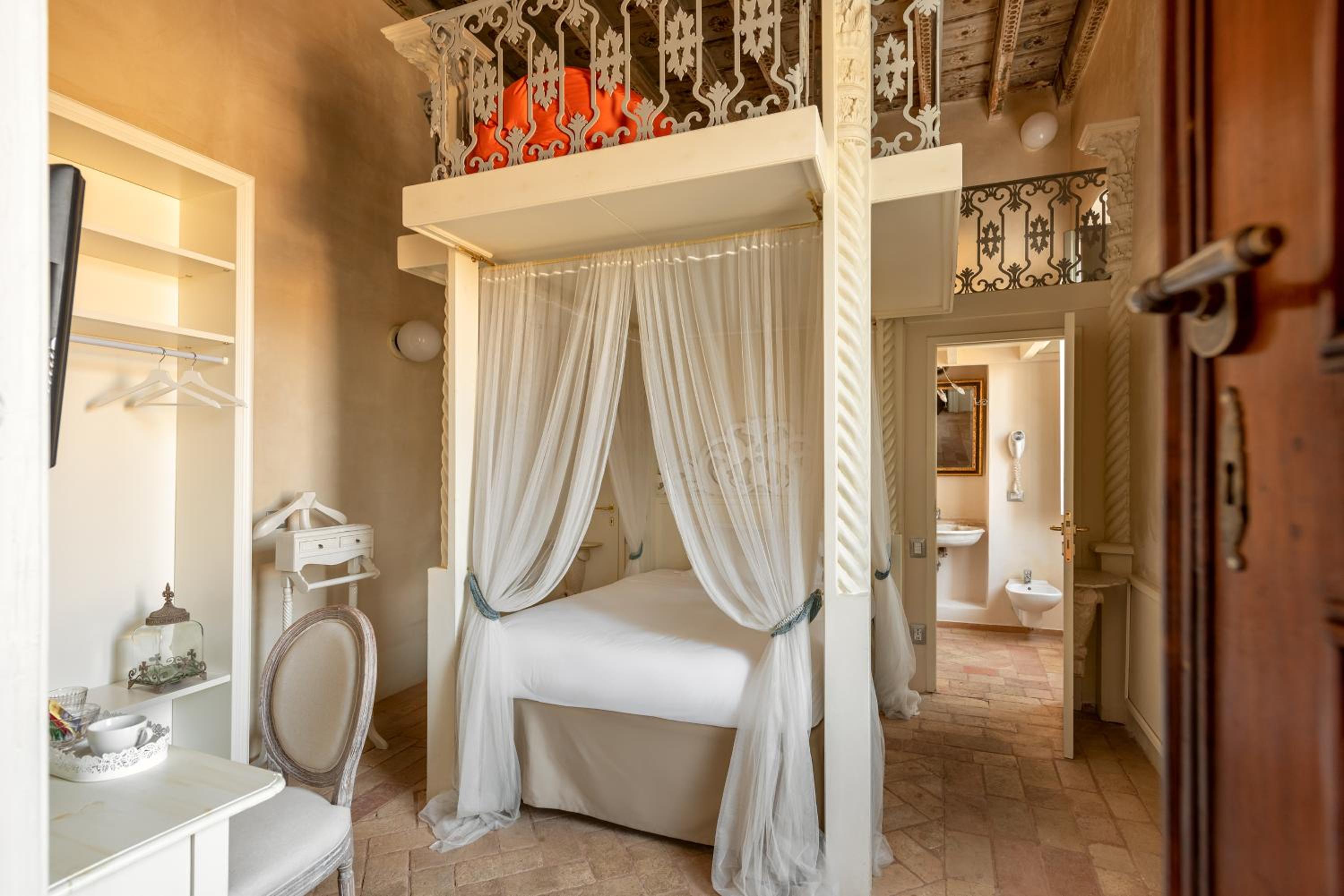 Superior Single Room