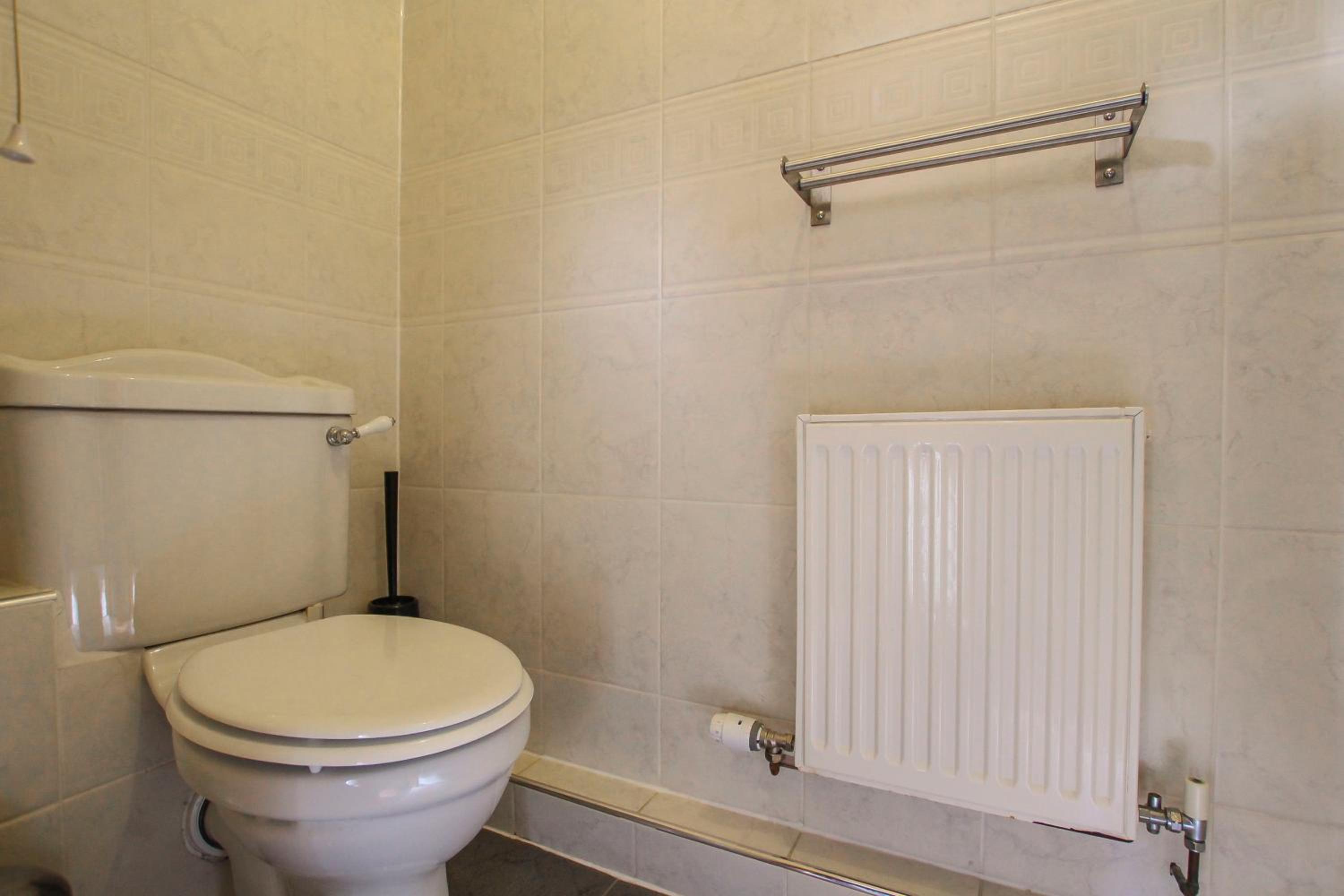 Family Room with Private Bathroom photo 3