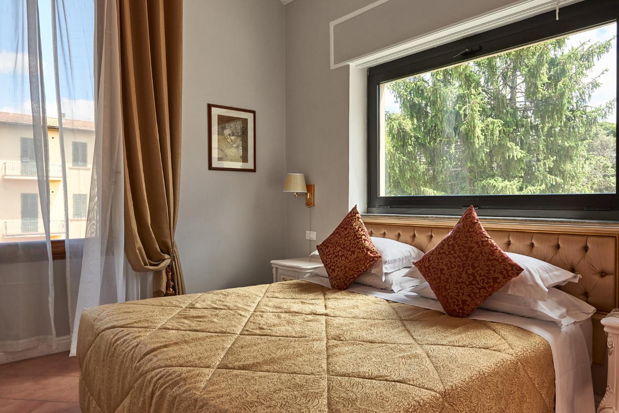 Deluxe Double Room with Terrace photo 3