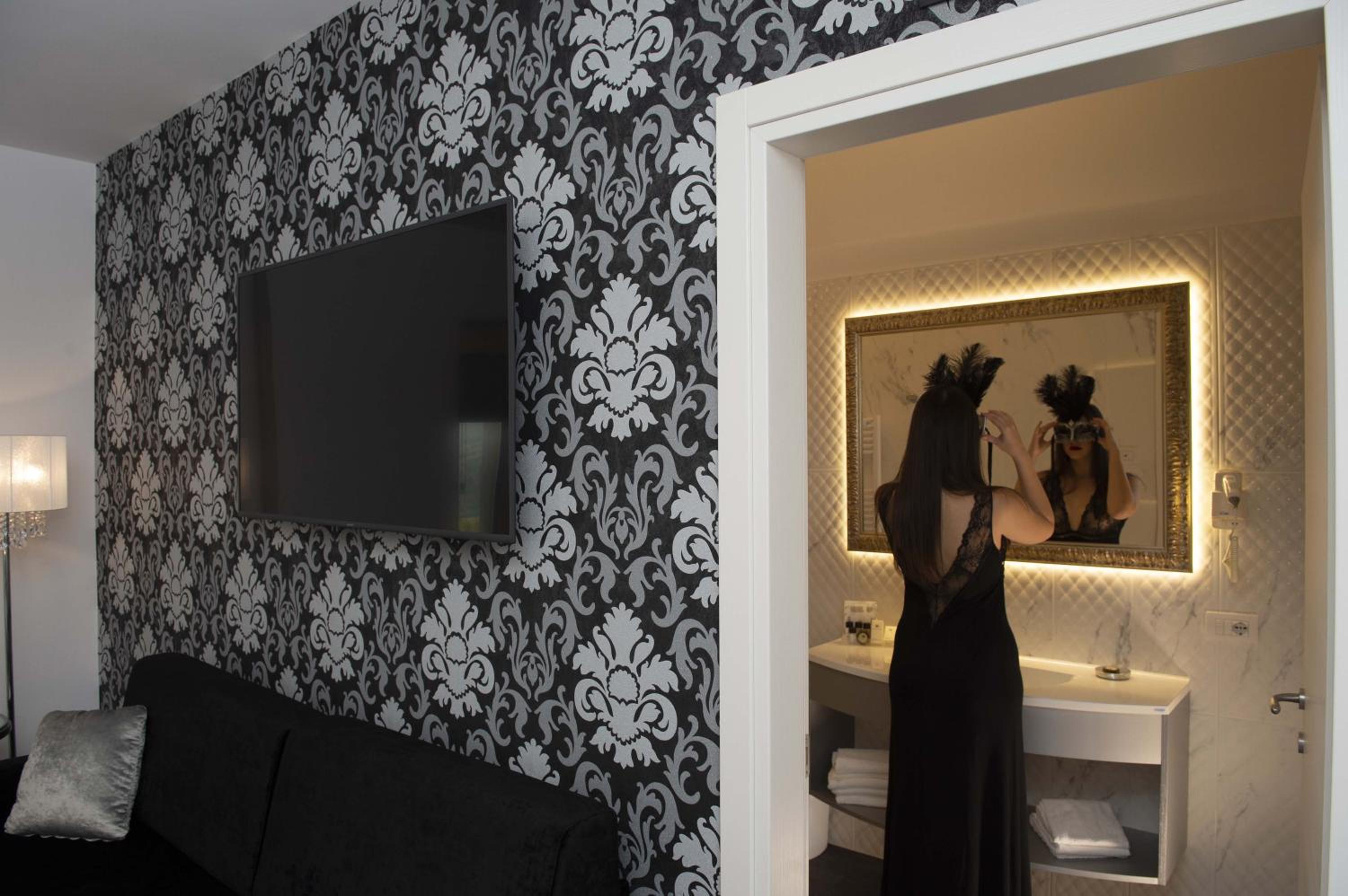 Deluxe Junior Suite photo 2