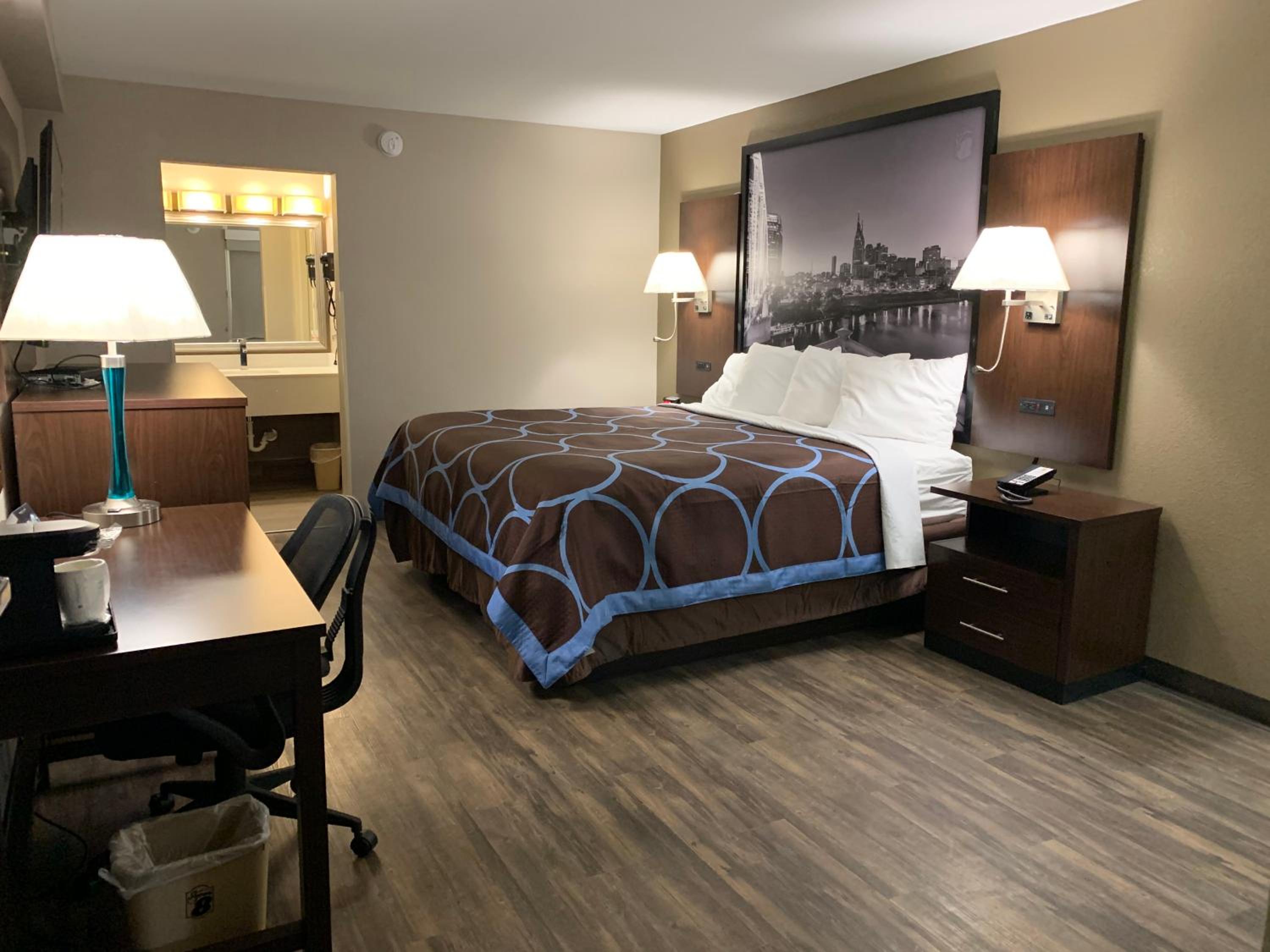 King Room - Mobility Access/Non-Smoking - Photo 1