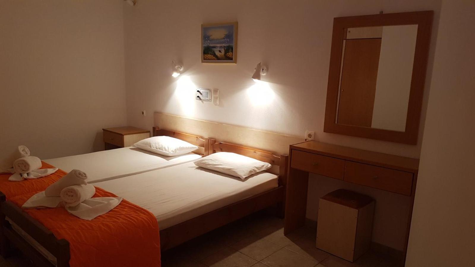 One-Bedroom Apartment (3 Adults)