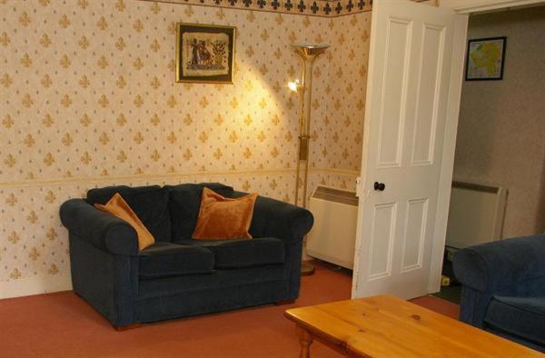 Two-Bedroom Cottage photo 3