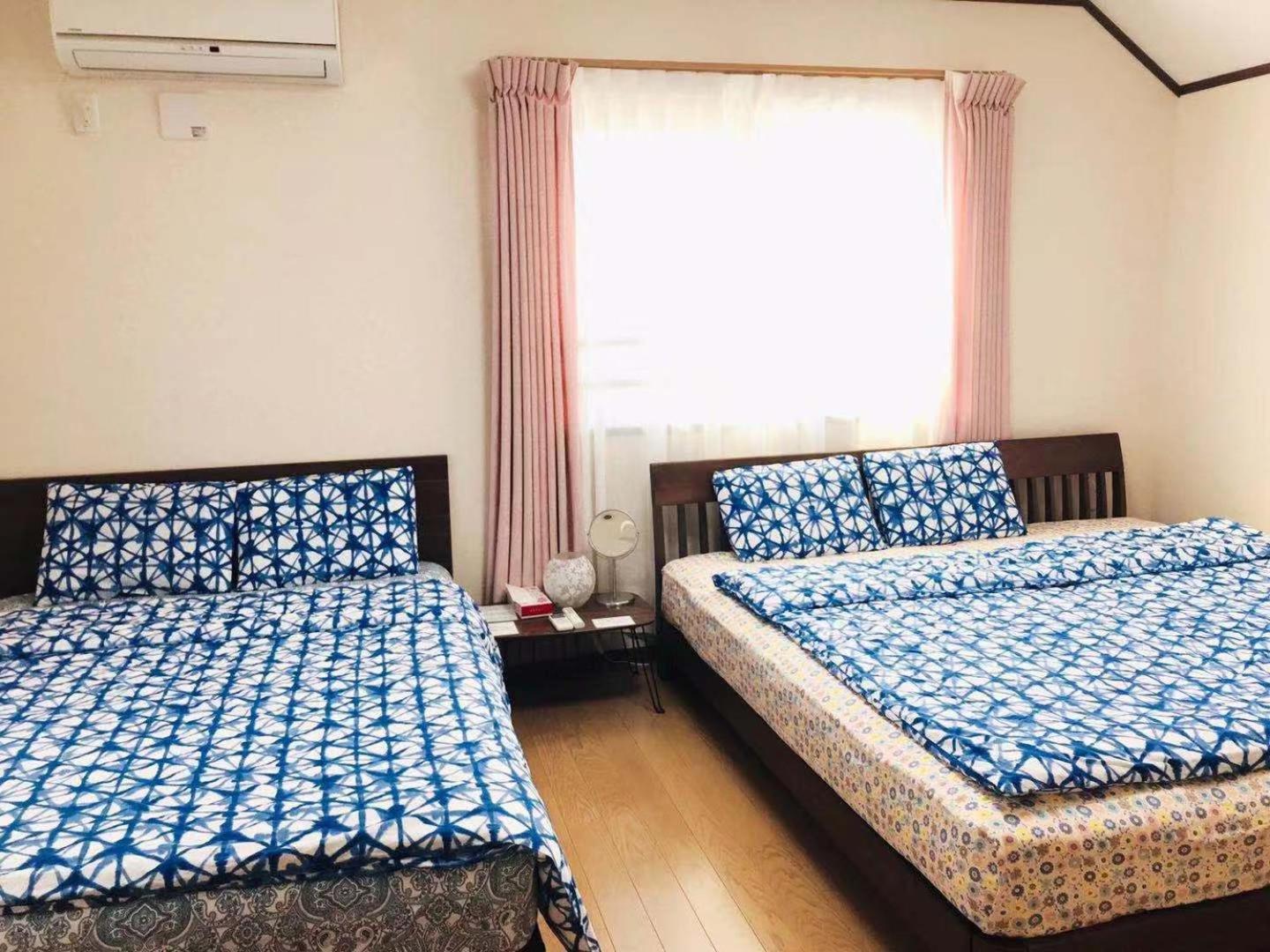 Quadruple Room with Shared Bathroom photo 1