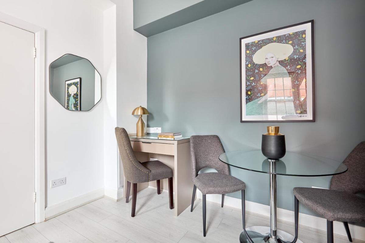 Studio Apartment
