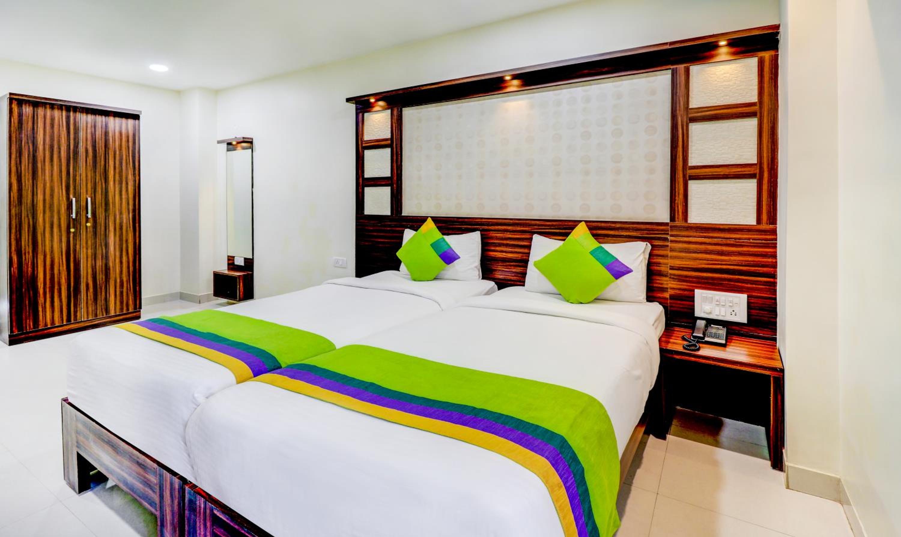 Deluxe Room - Photo 1