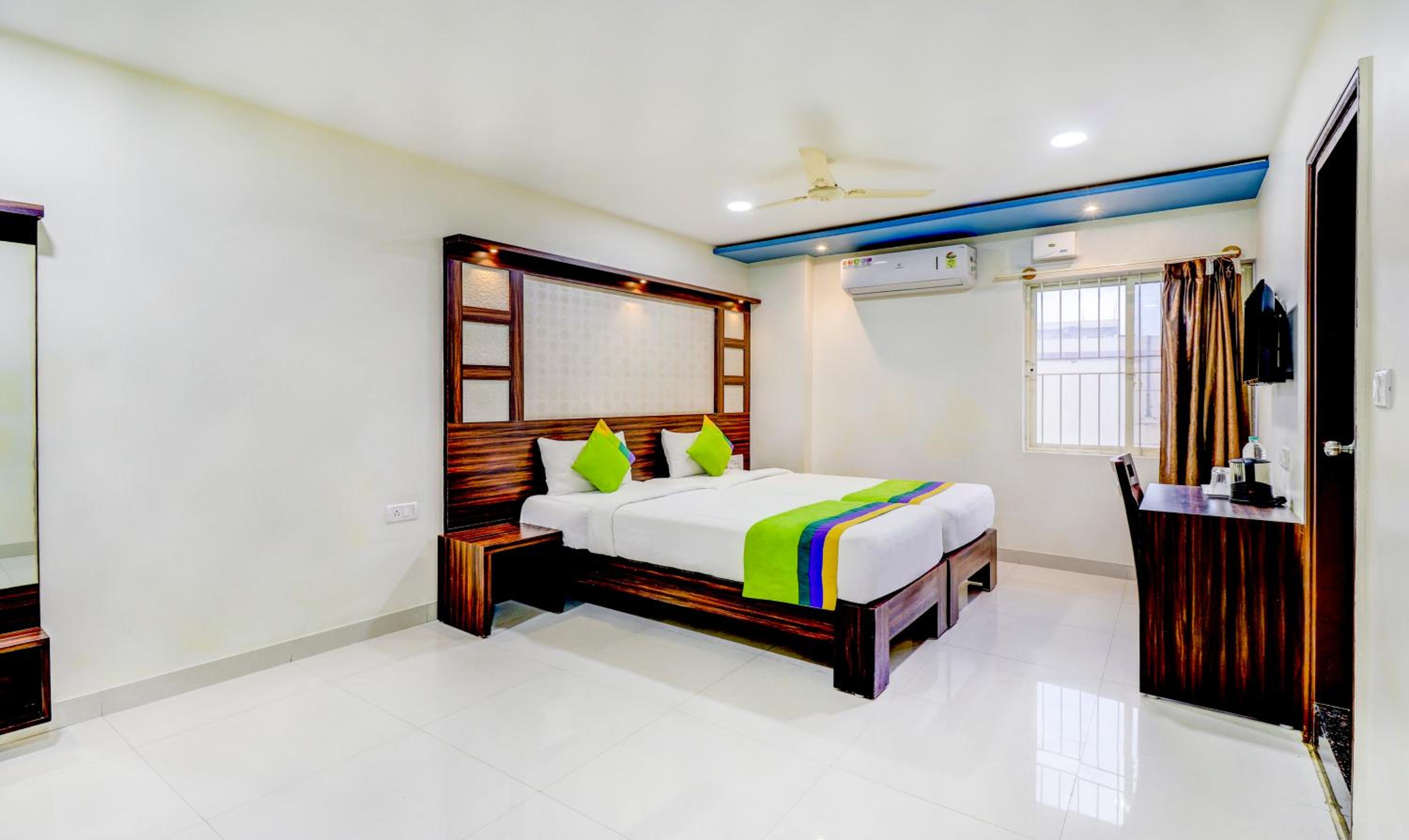 Deluxe Room - Photo 4