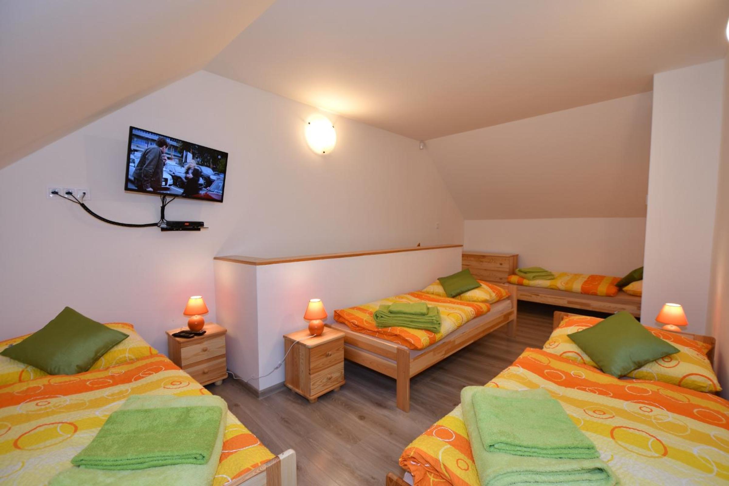 Classic Quadruple Room photo 2