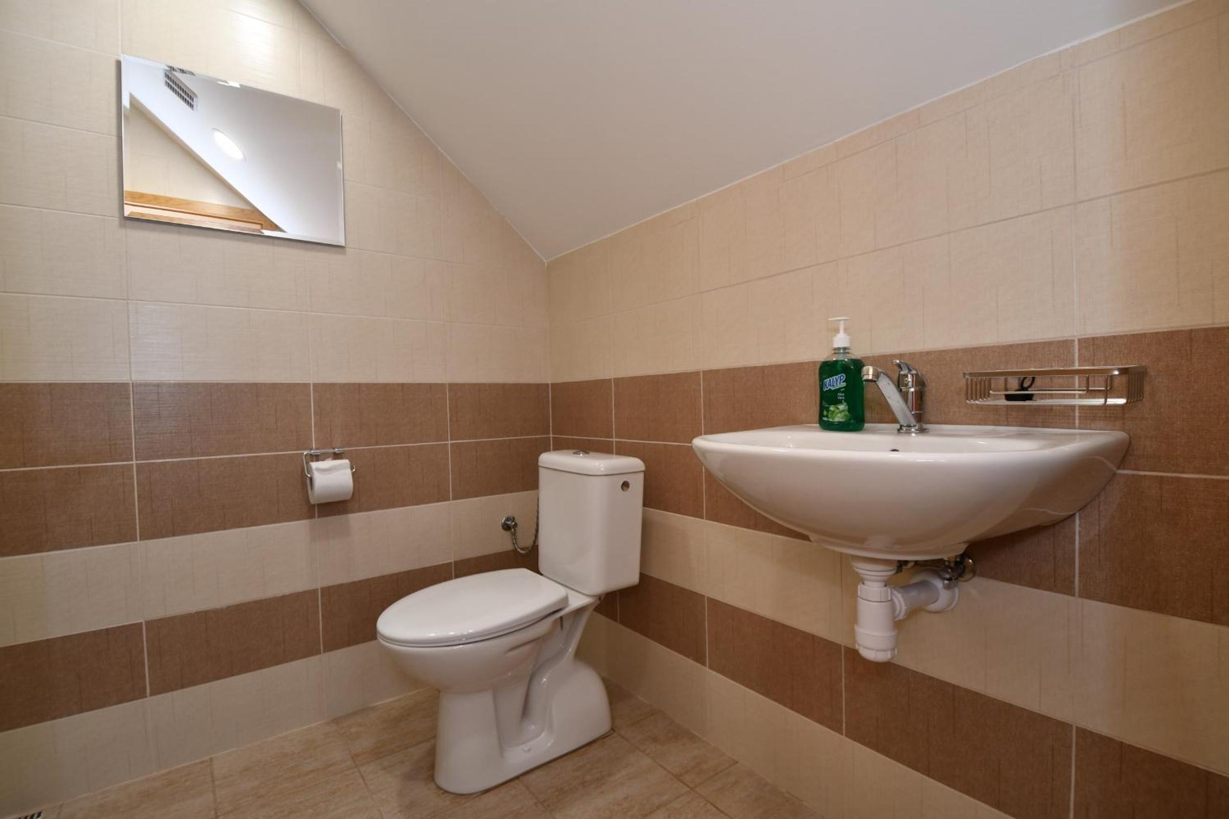 Standard Twin Room photo 3