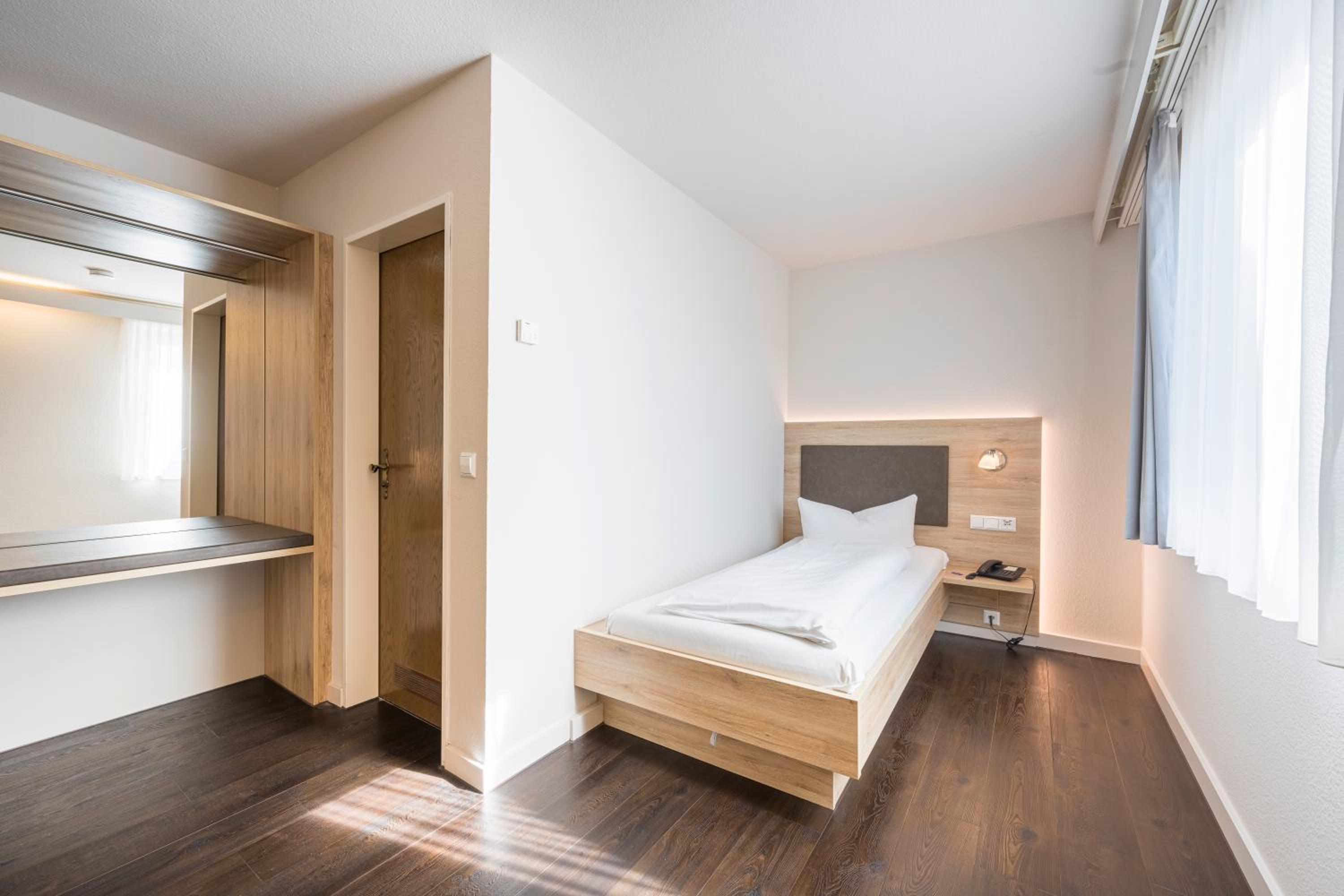 Single Room photo 1
