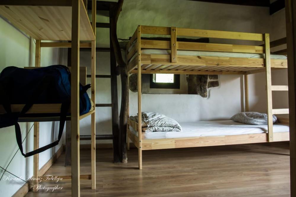 Cama en habitación compartida de 6 camas
