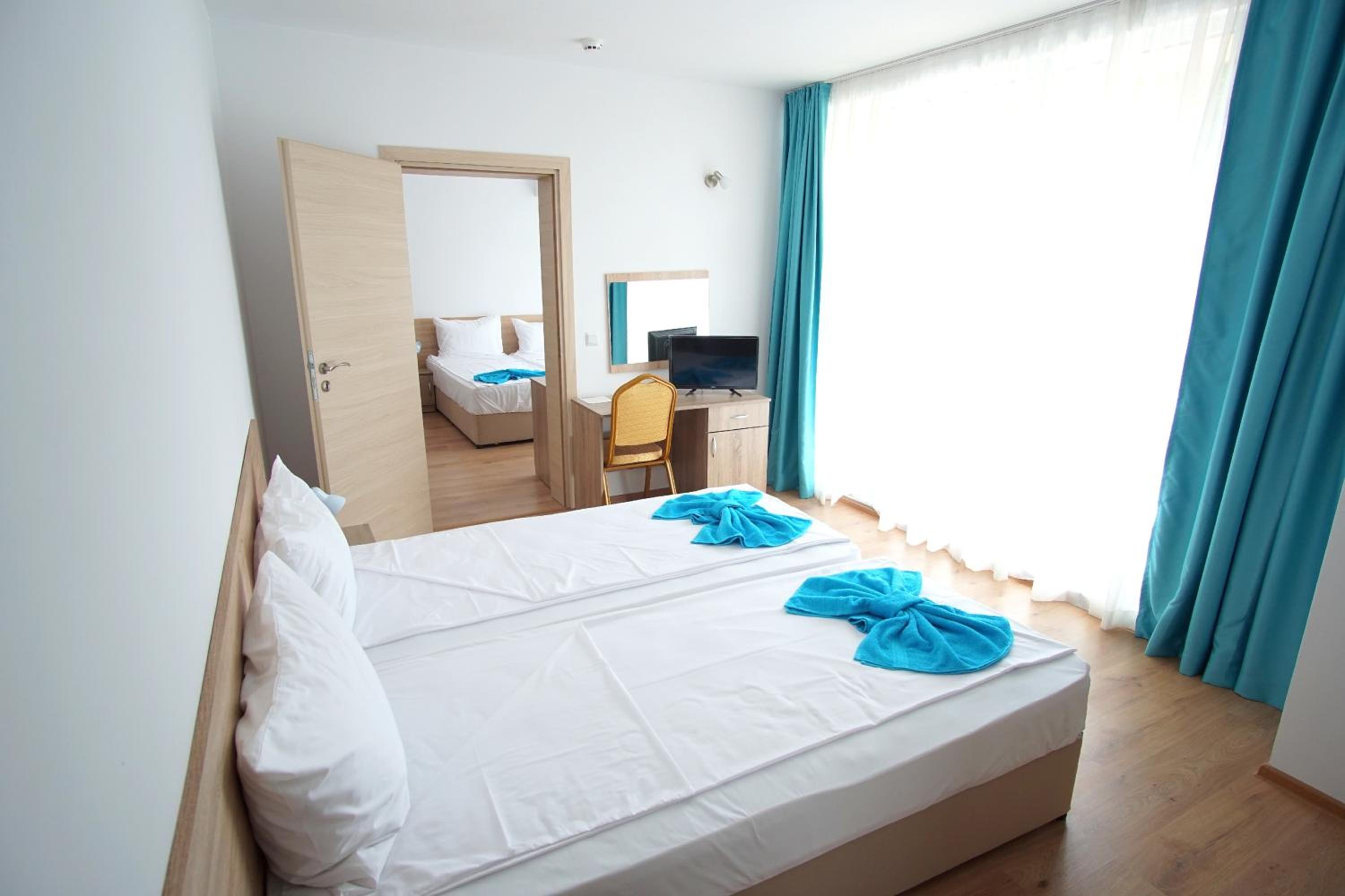 Two-Bedroom Apartment - 4 Adults photo 1