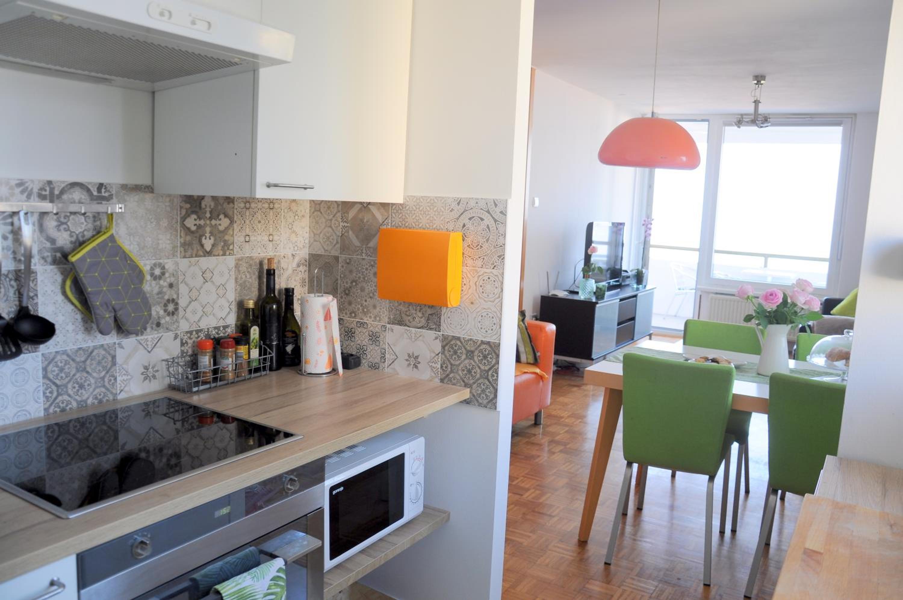 Apartment with Sea View - Photo 7