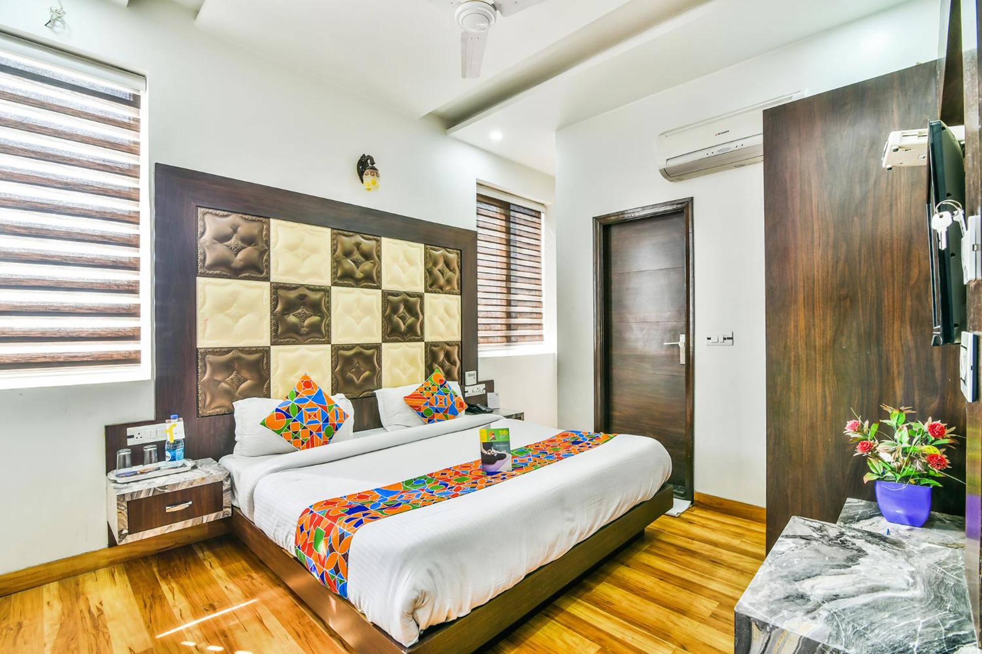 Deluxe Room - Photo 1