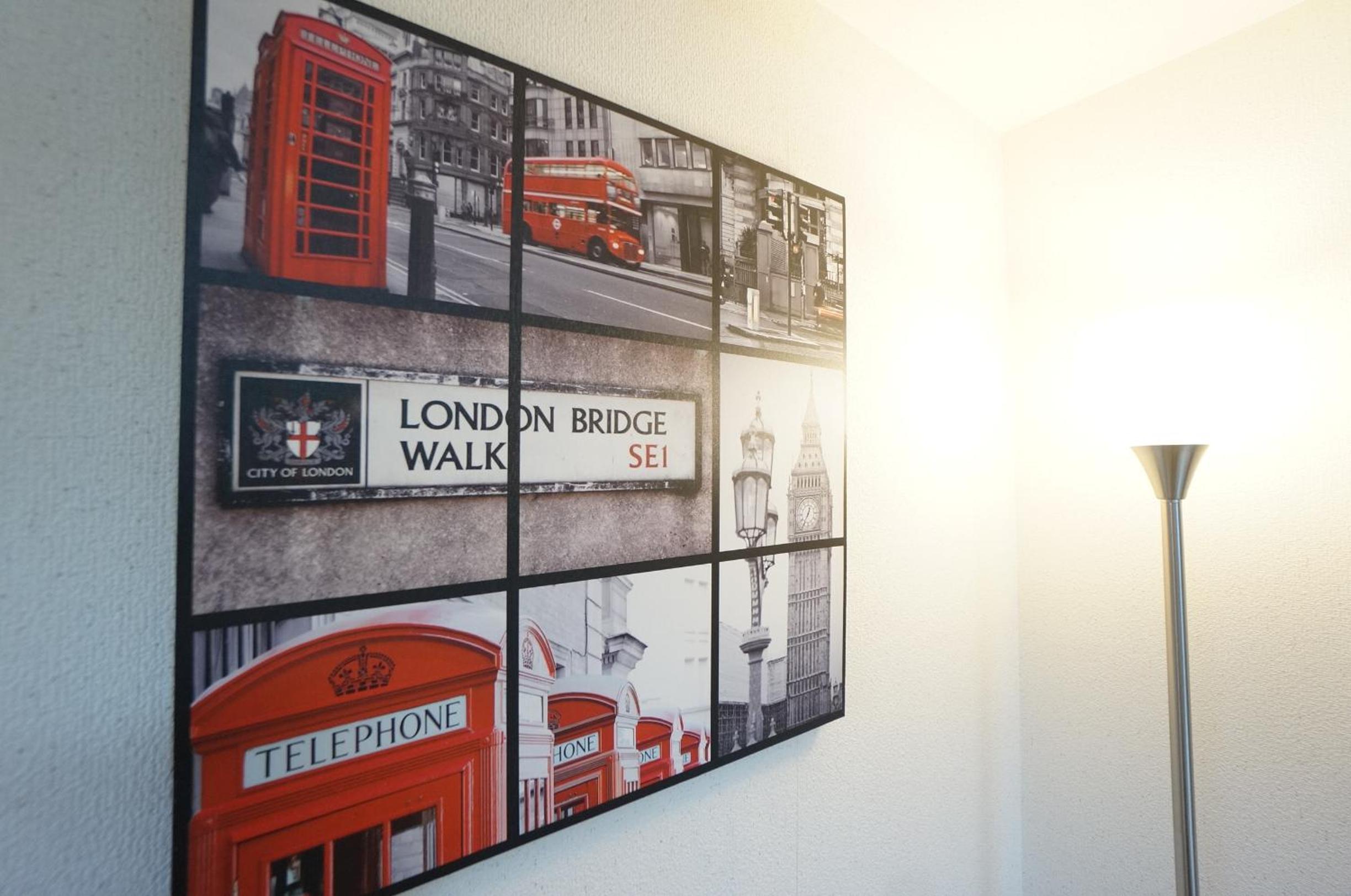 Family Room - Photo 38