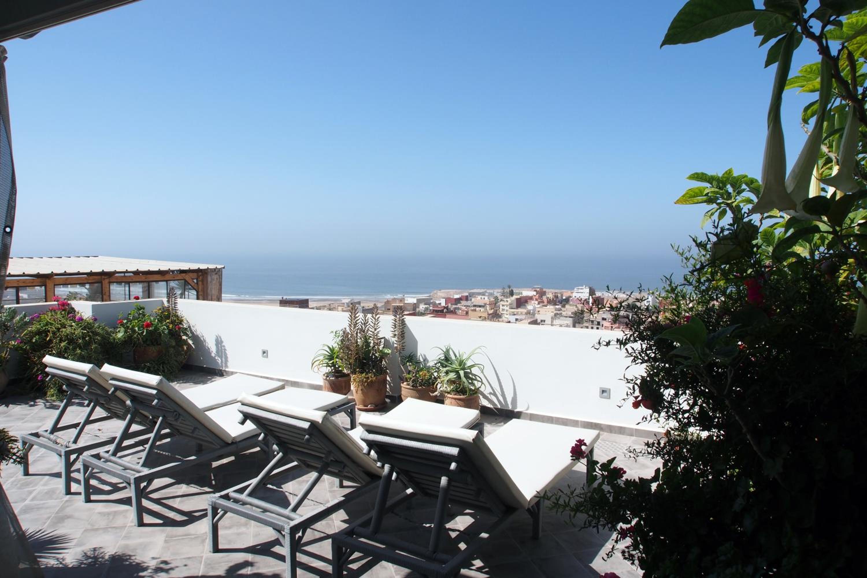 Apartment with Sea View - Photo 20