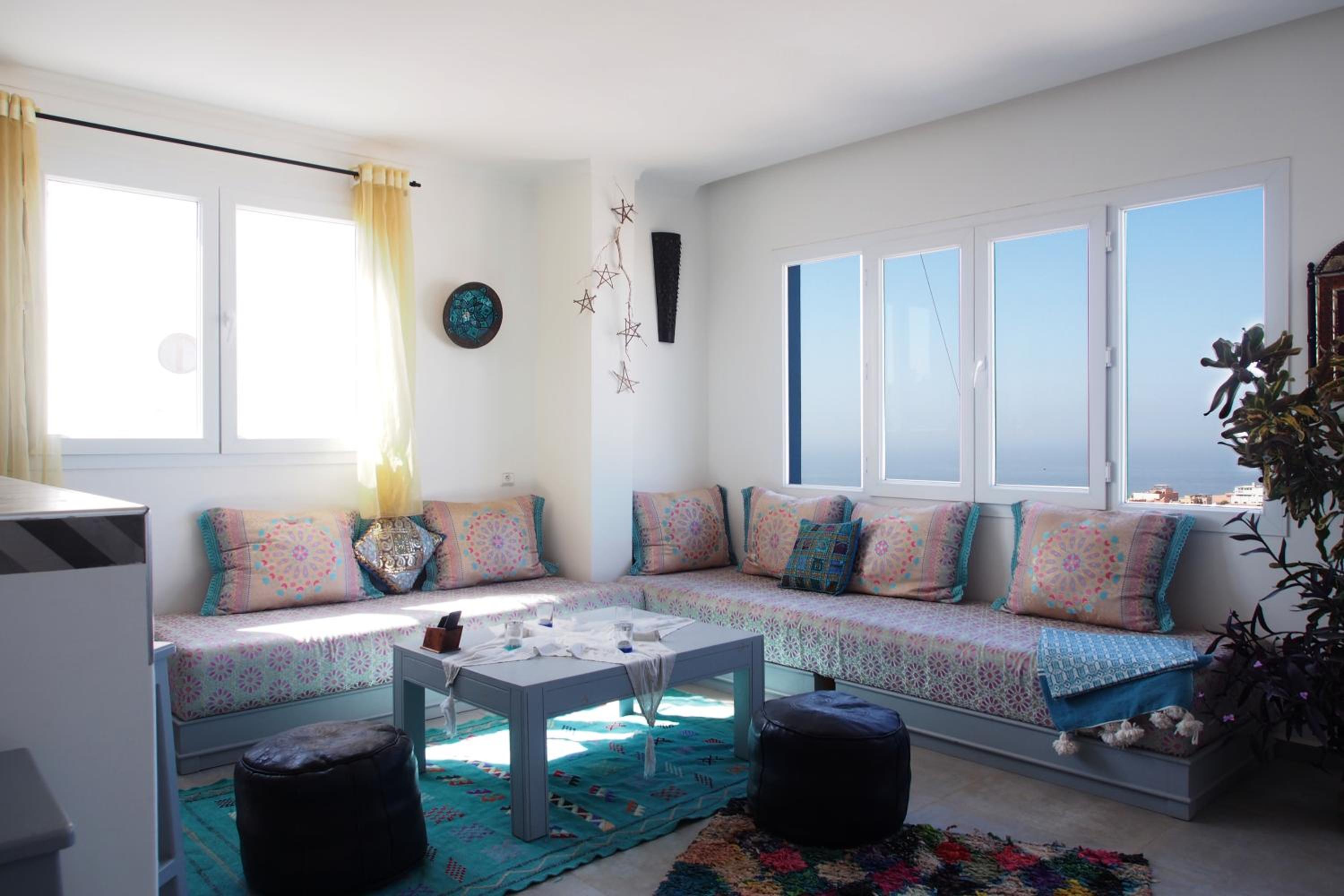 Apartment with Sea View - Photo 2
