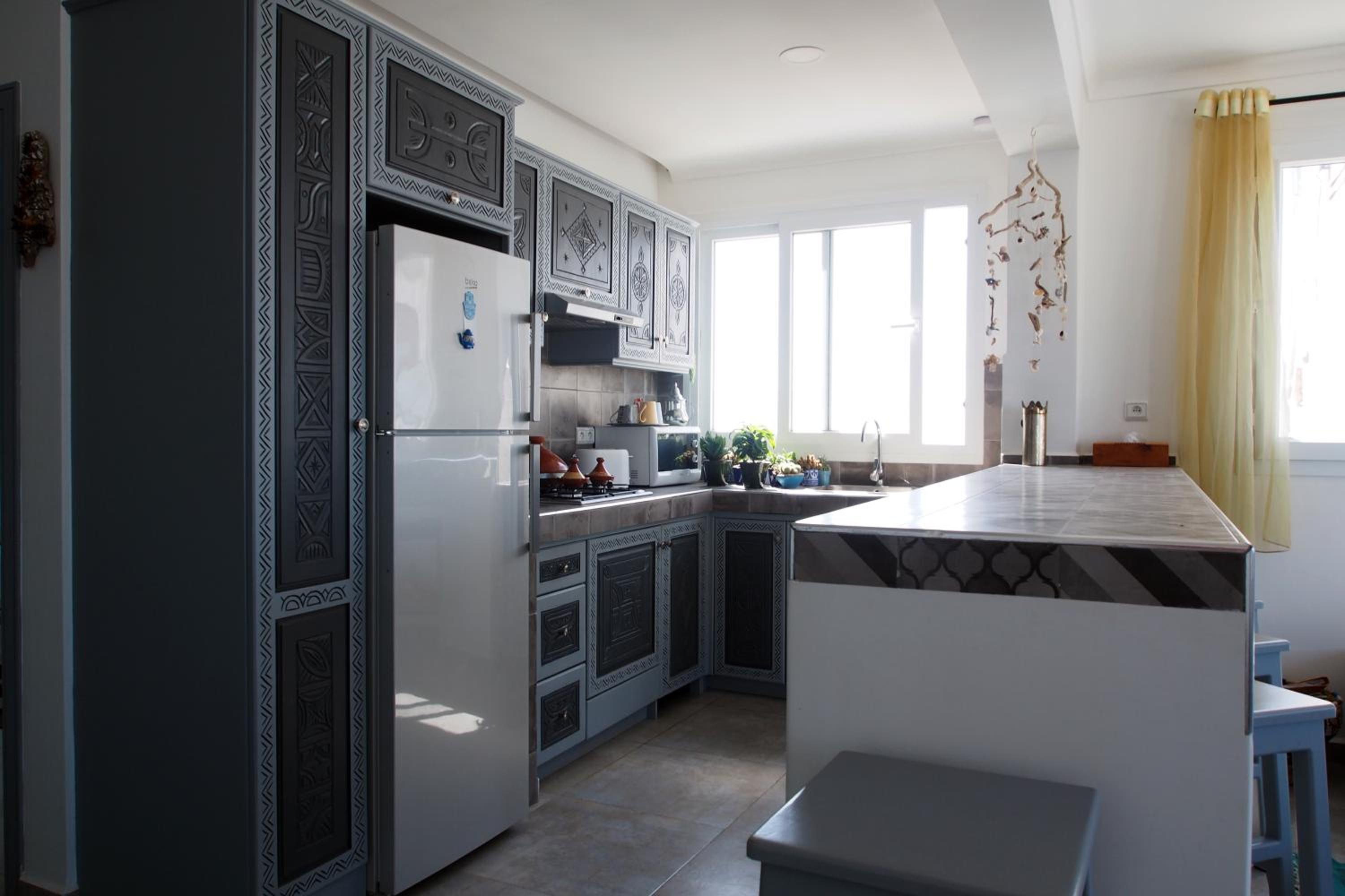 Apartment with Sea View - Photo 12