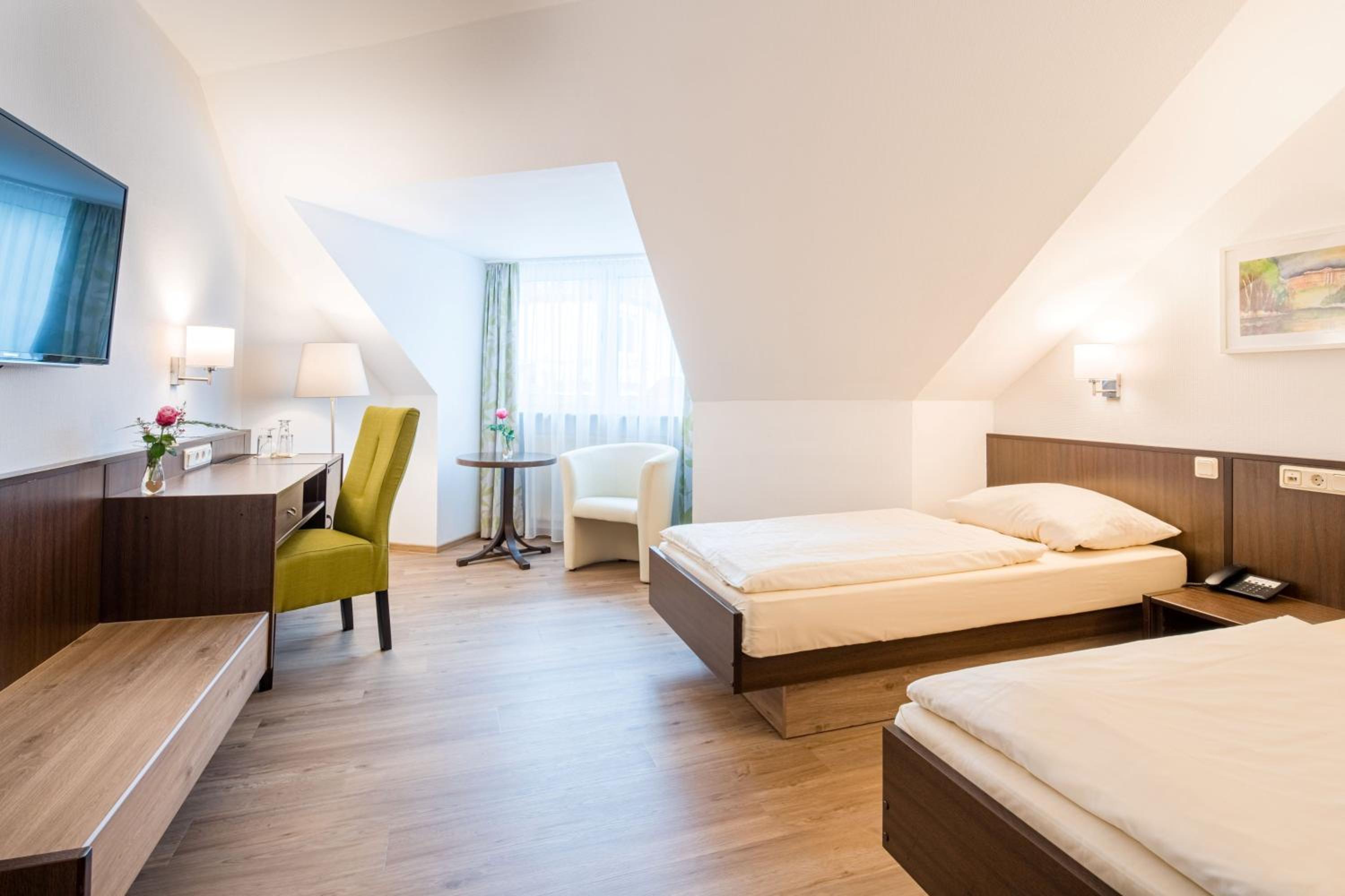 Double Room - Photo 4