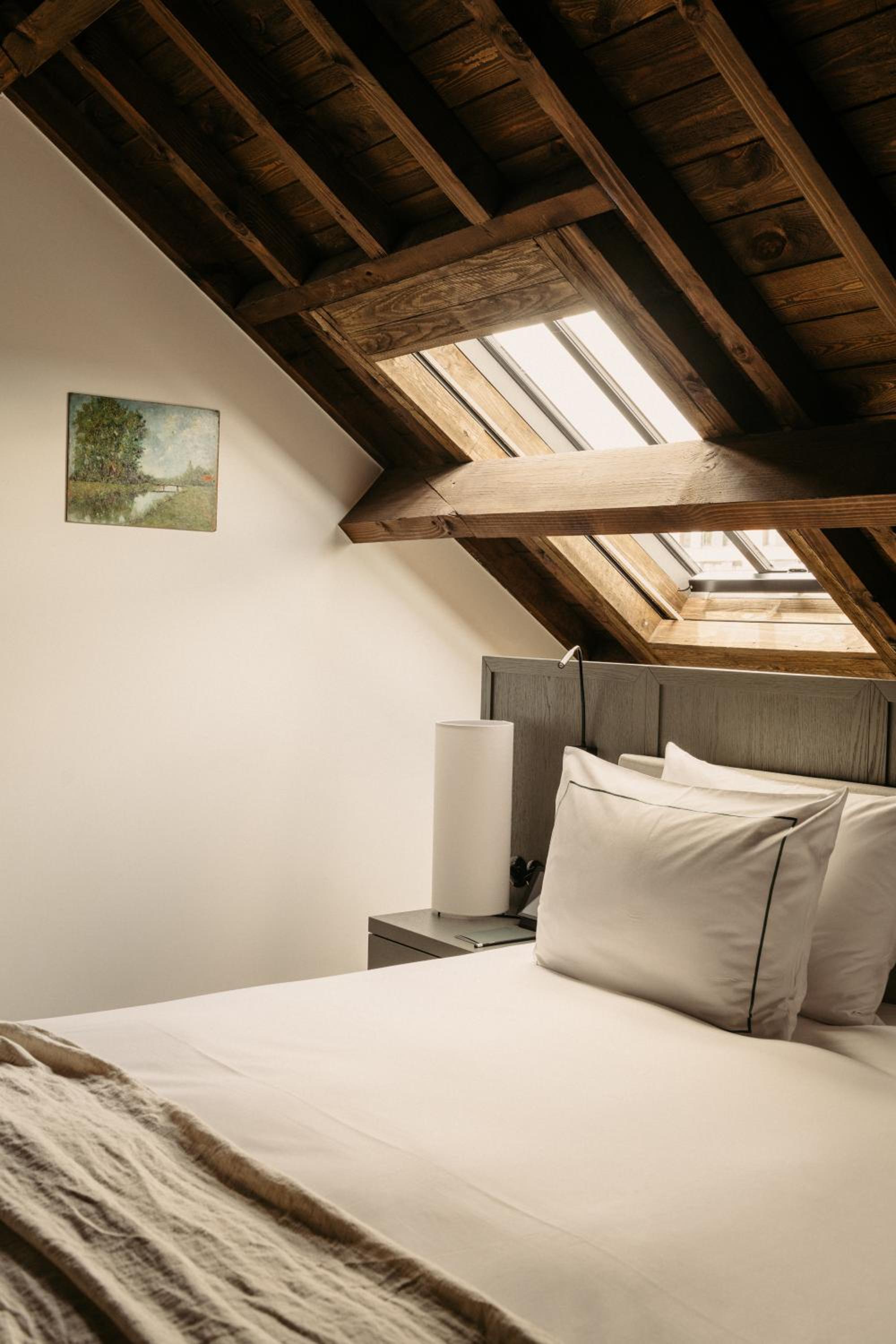 Deluxe Double Room - Photo 1