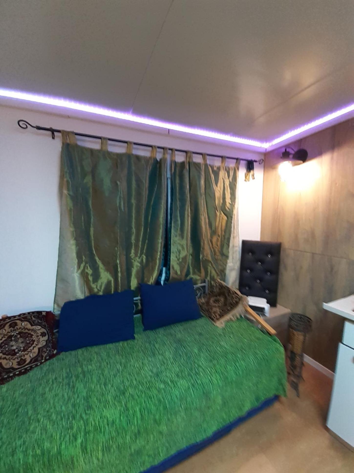 Family Studio - Photo 11