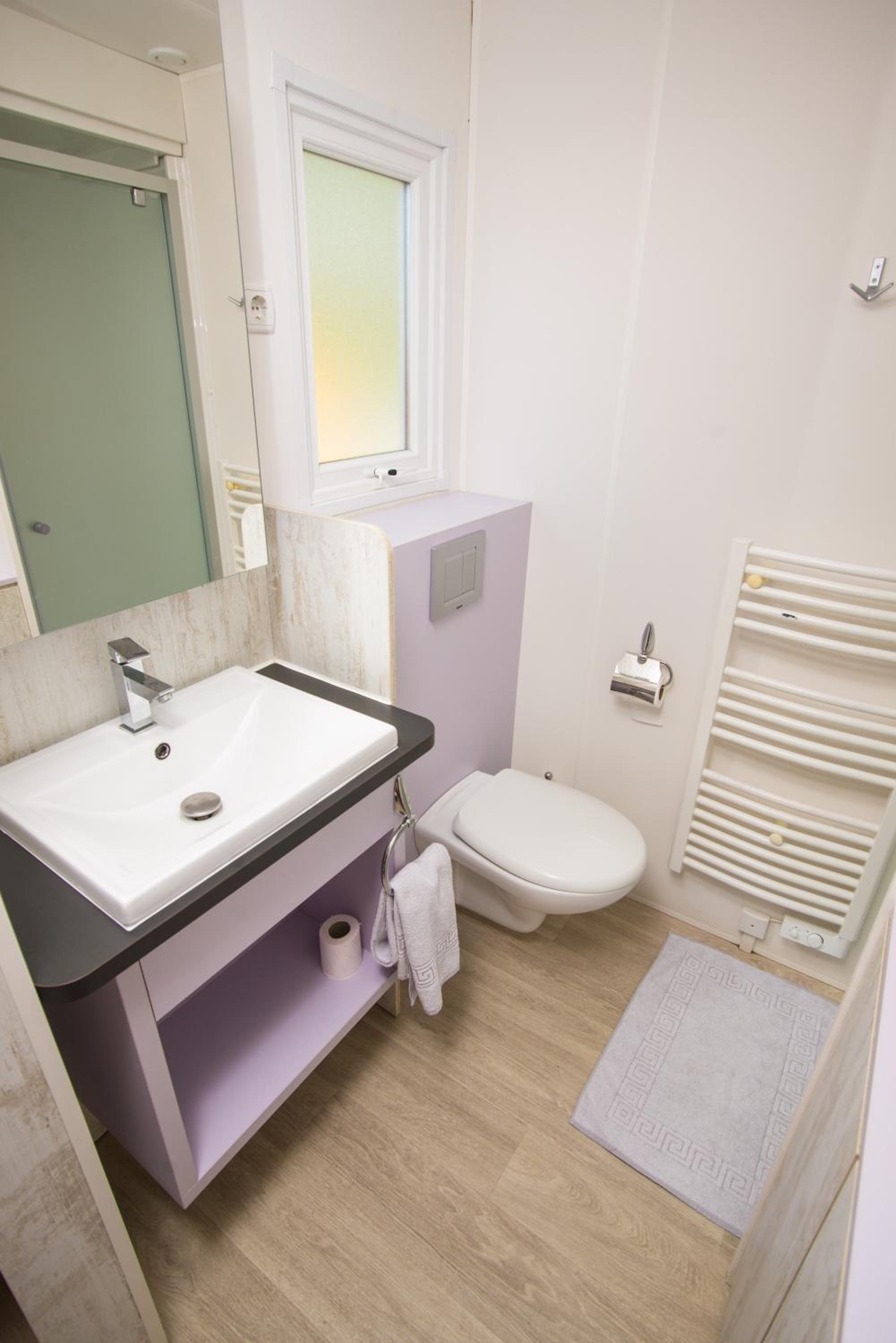 Deluxe Bungalow - Photo 14