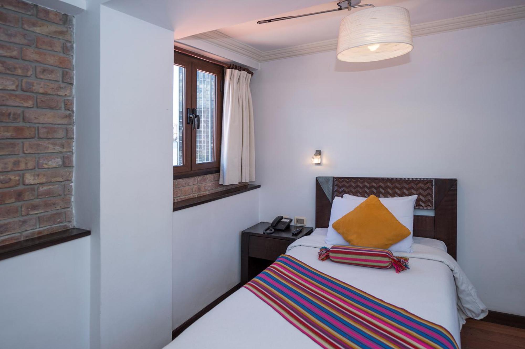 Single Room photo 2