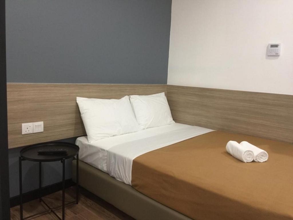 Deluxe Queen Room - Photo 3