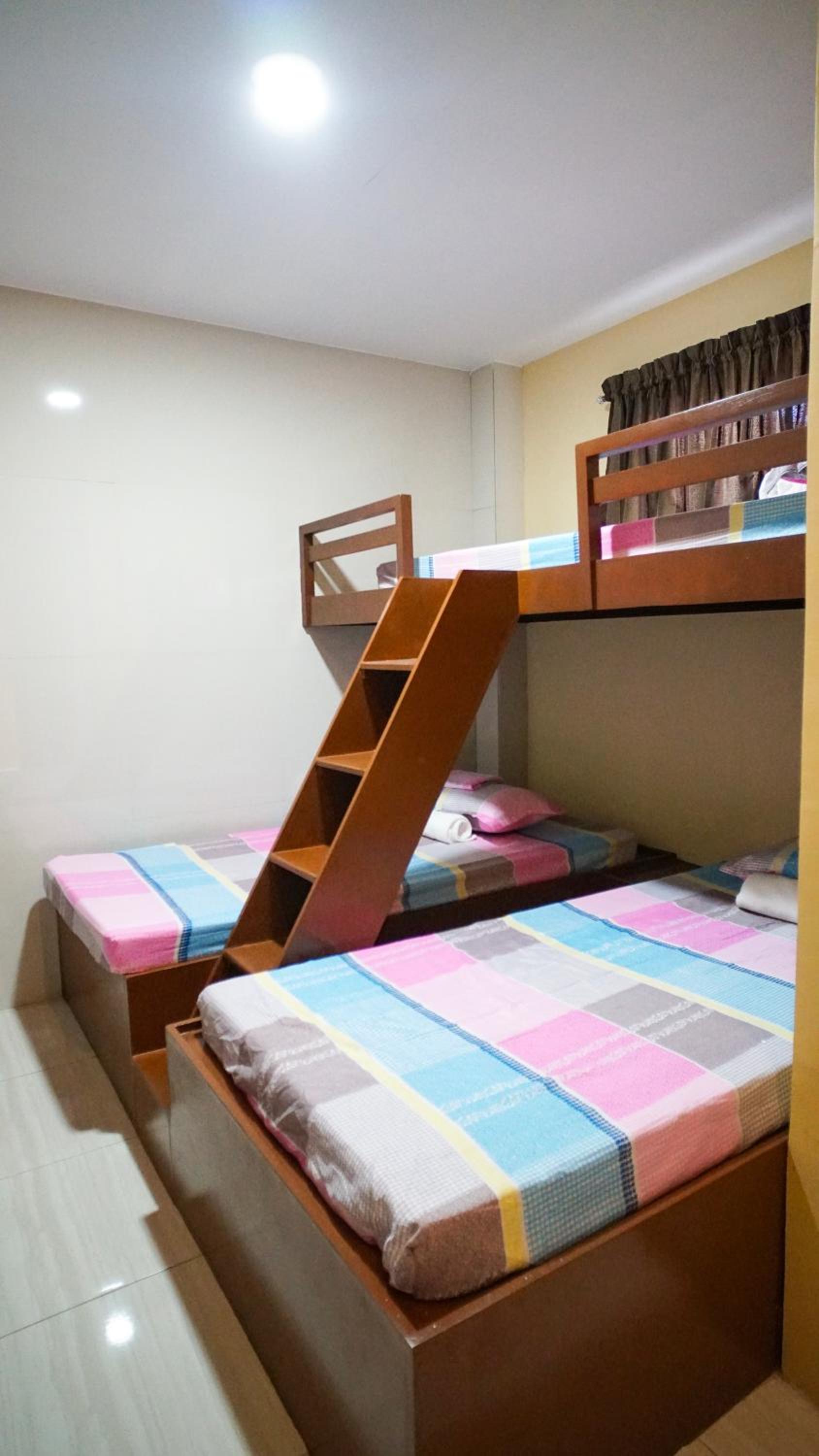 Comfort Triple Room with Shower - Photo 3
