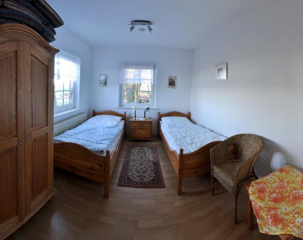 Four-Bedroom House photo 2