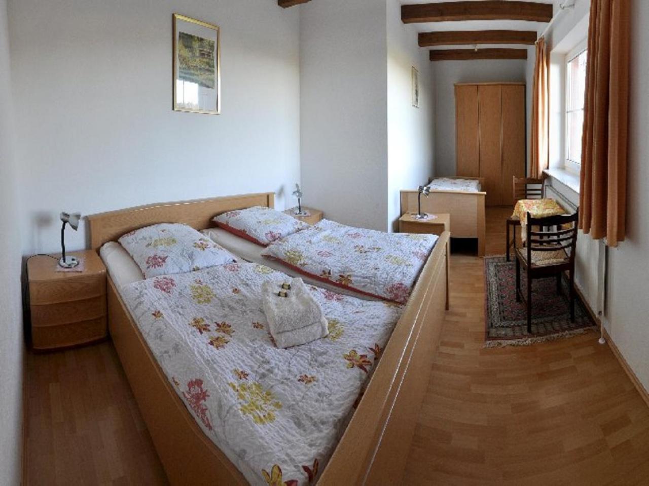 Four-Bedroom House photo 3