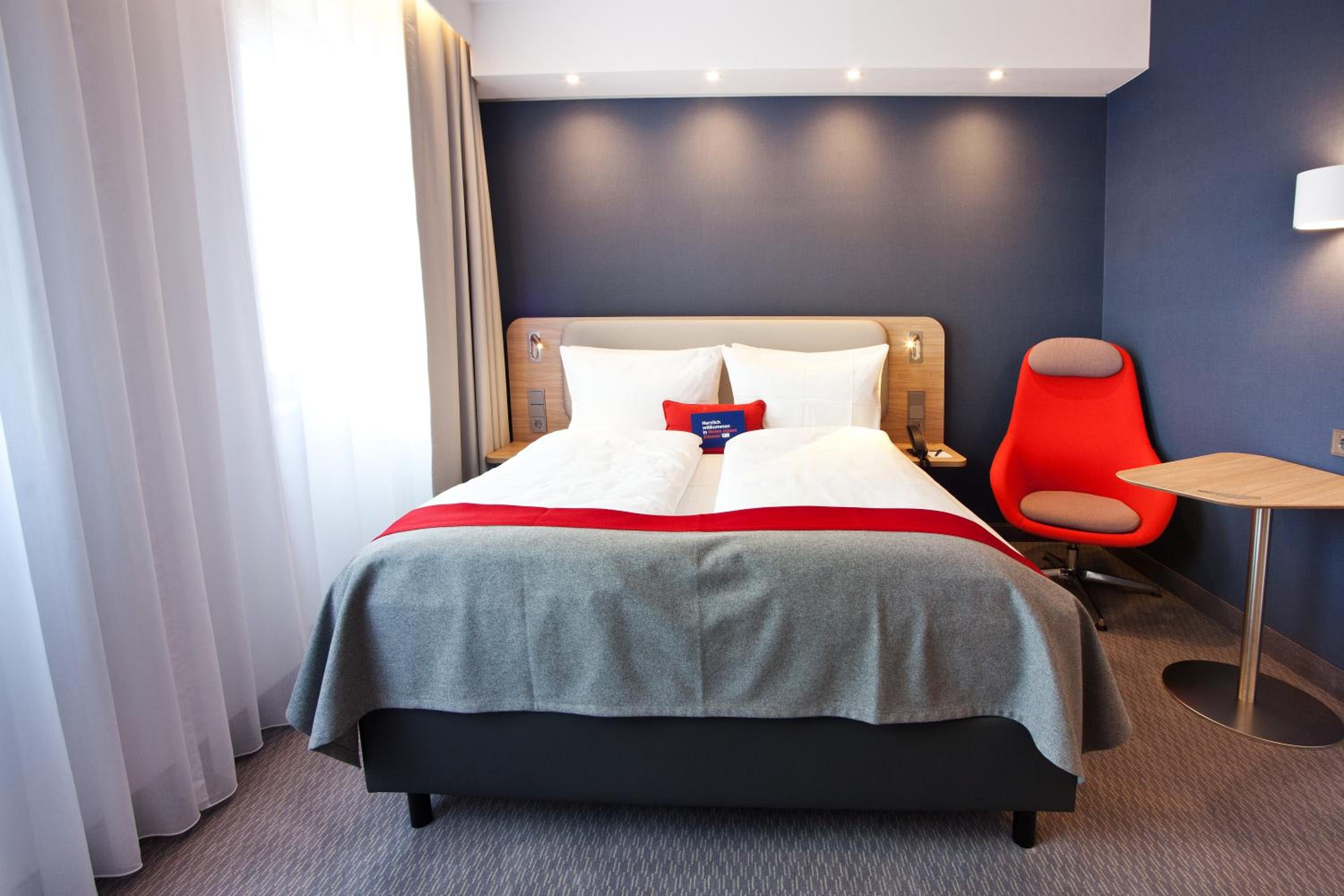 Standard Queen Room - Photo 3